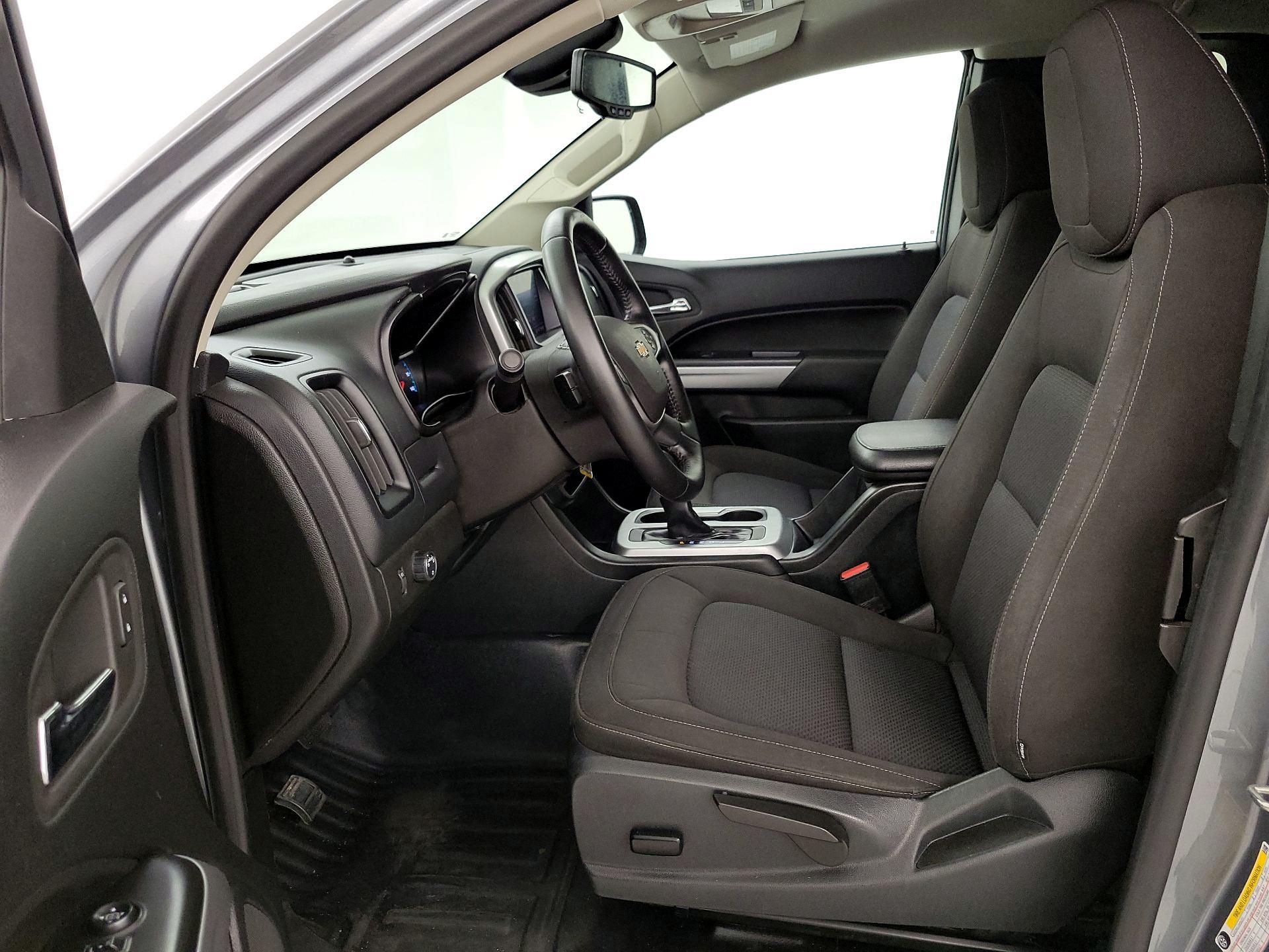 Thumbnail: 2022 Chevrolet Colorado - 11