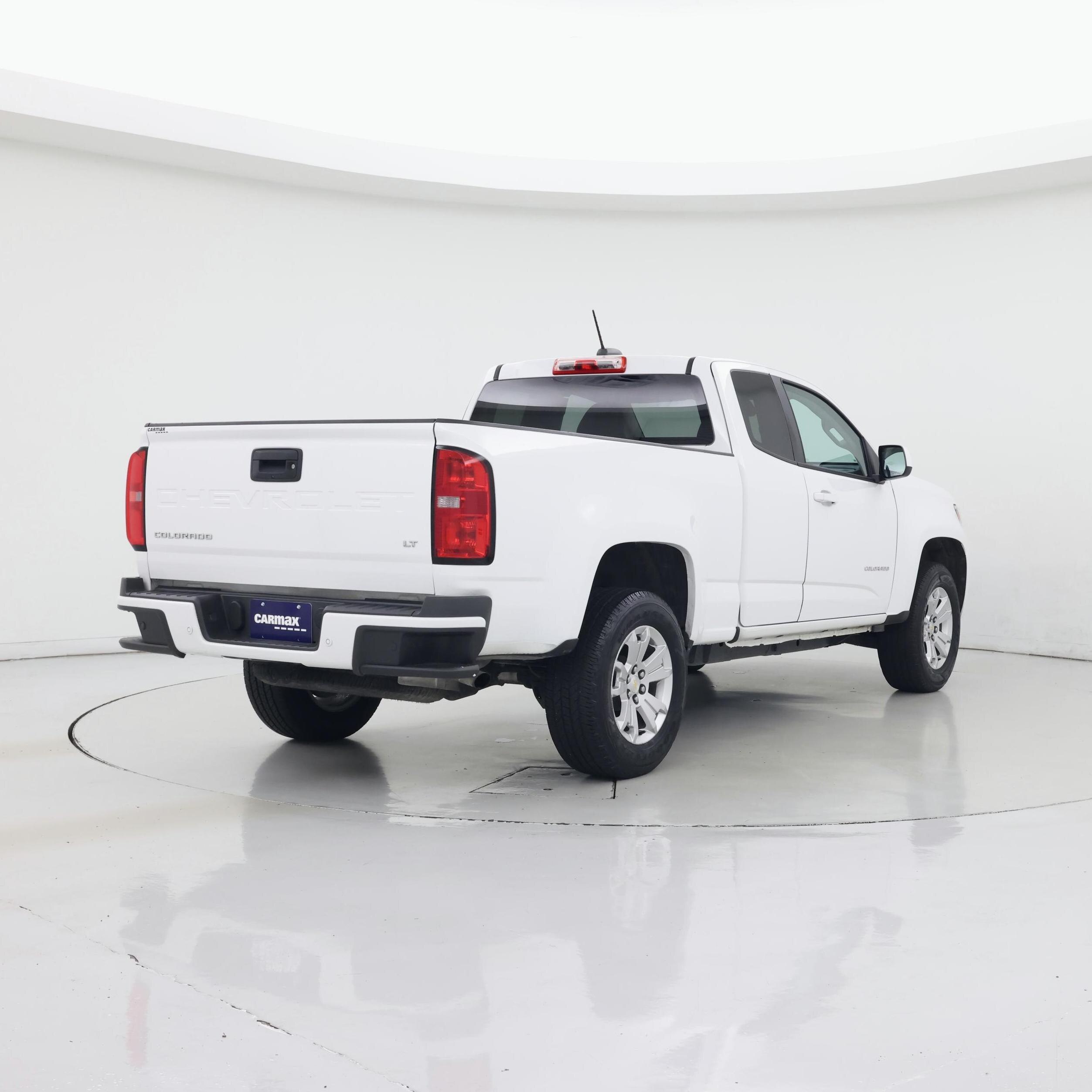 Thumbnail: 2022 Chevrolet Colorado - 8