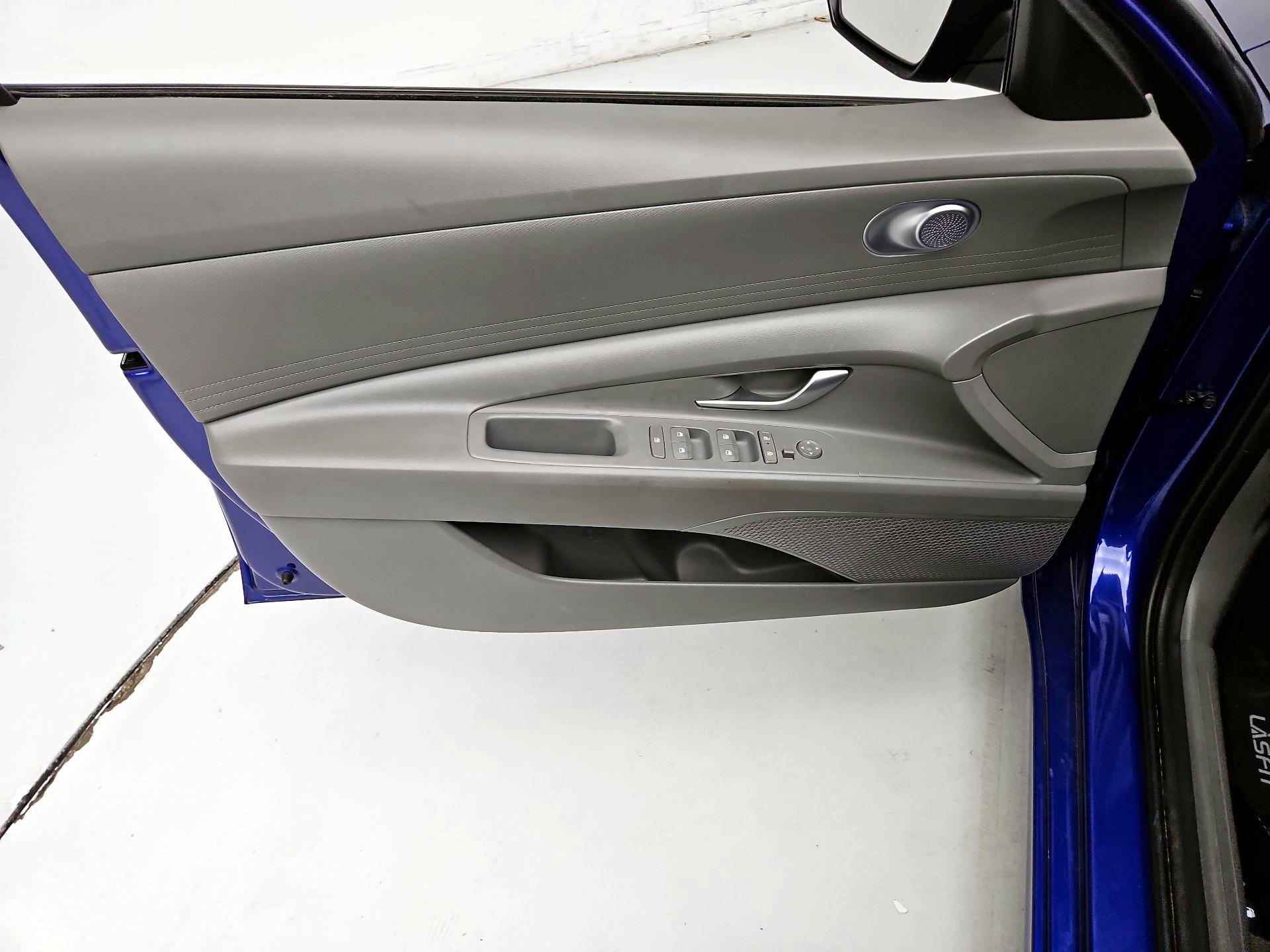 Thumbnail: 2024 Hyundai Elantra - 12