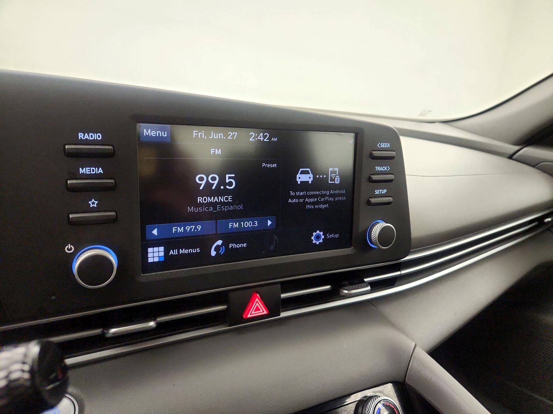 Thumbnail: 2022 Hyundai Elantra - 15