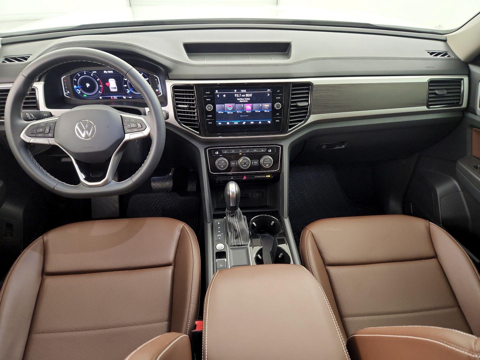 Thumbnail: 2023 Volkswagen Atlas - 9