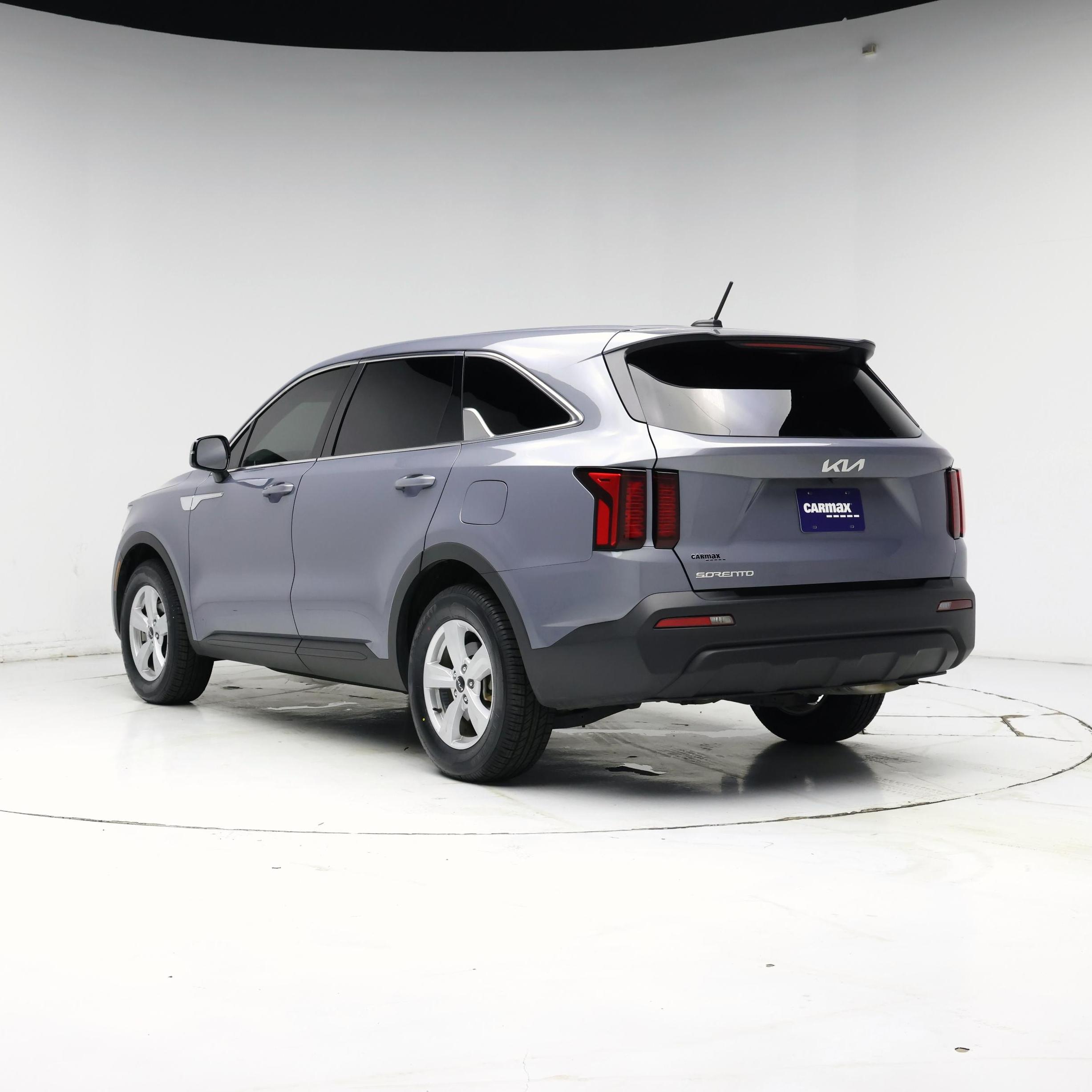 Thumbnail: 2023 Kia Sorento - 2