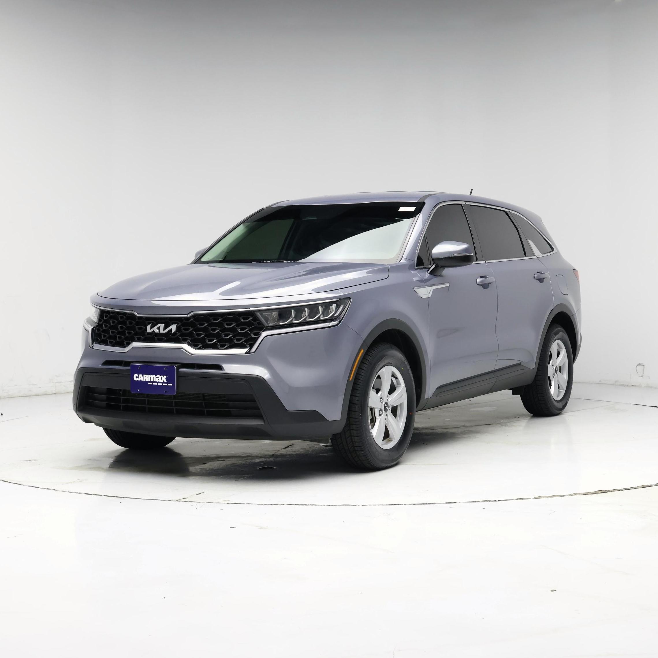 Thumbnail: 2023 Kia Sorento - 4