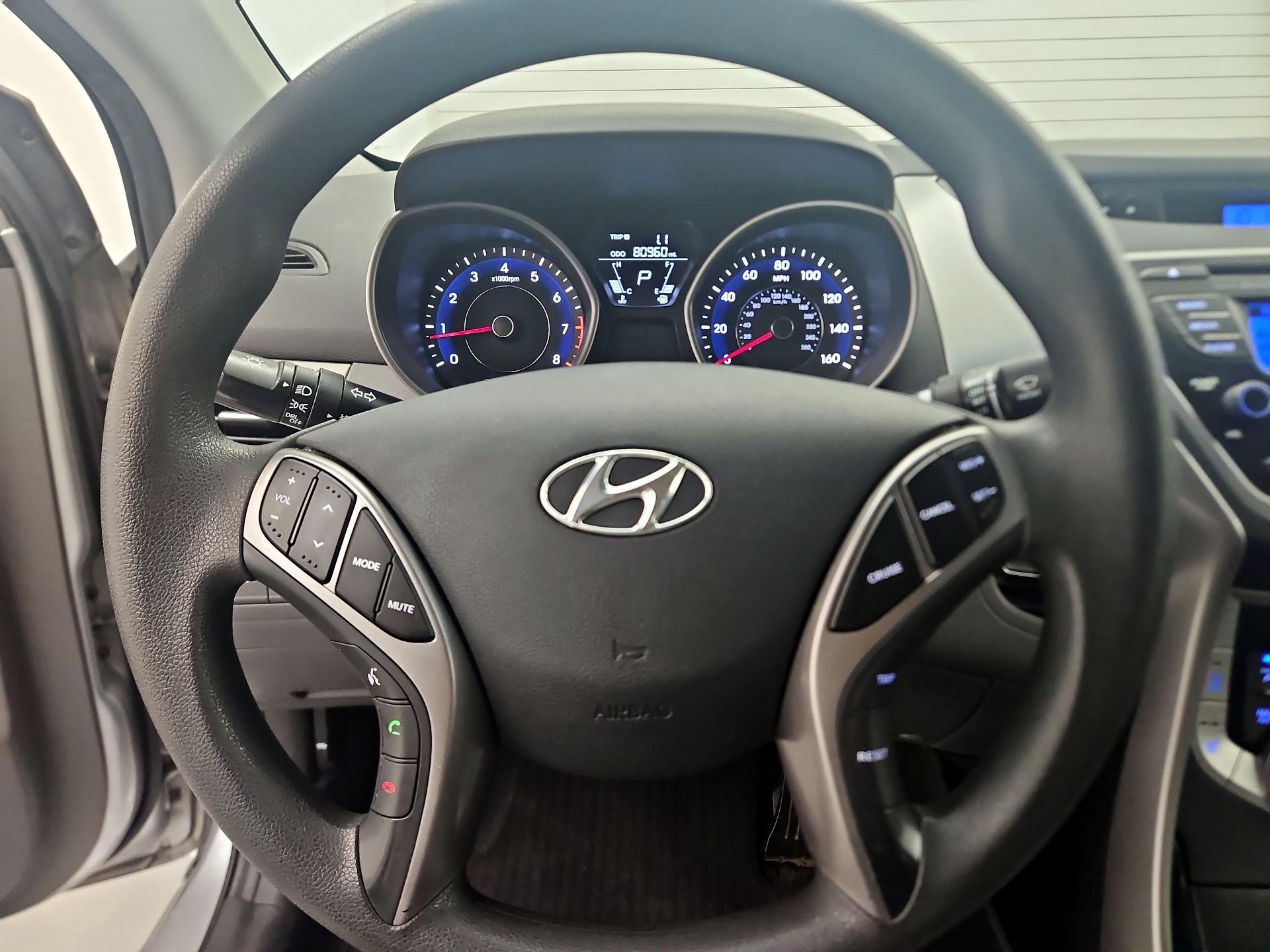 Thumbnail: 2013 Hyundai Elantra - 10