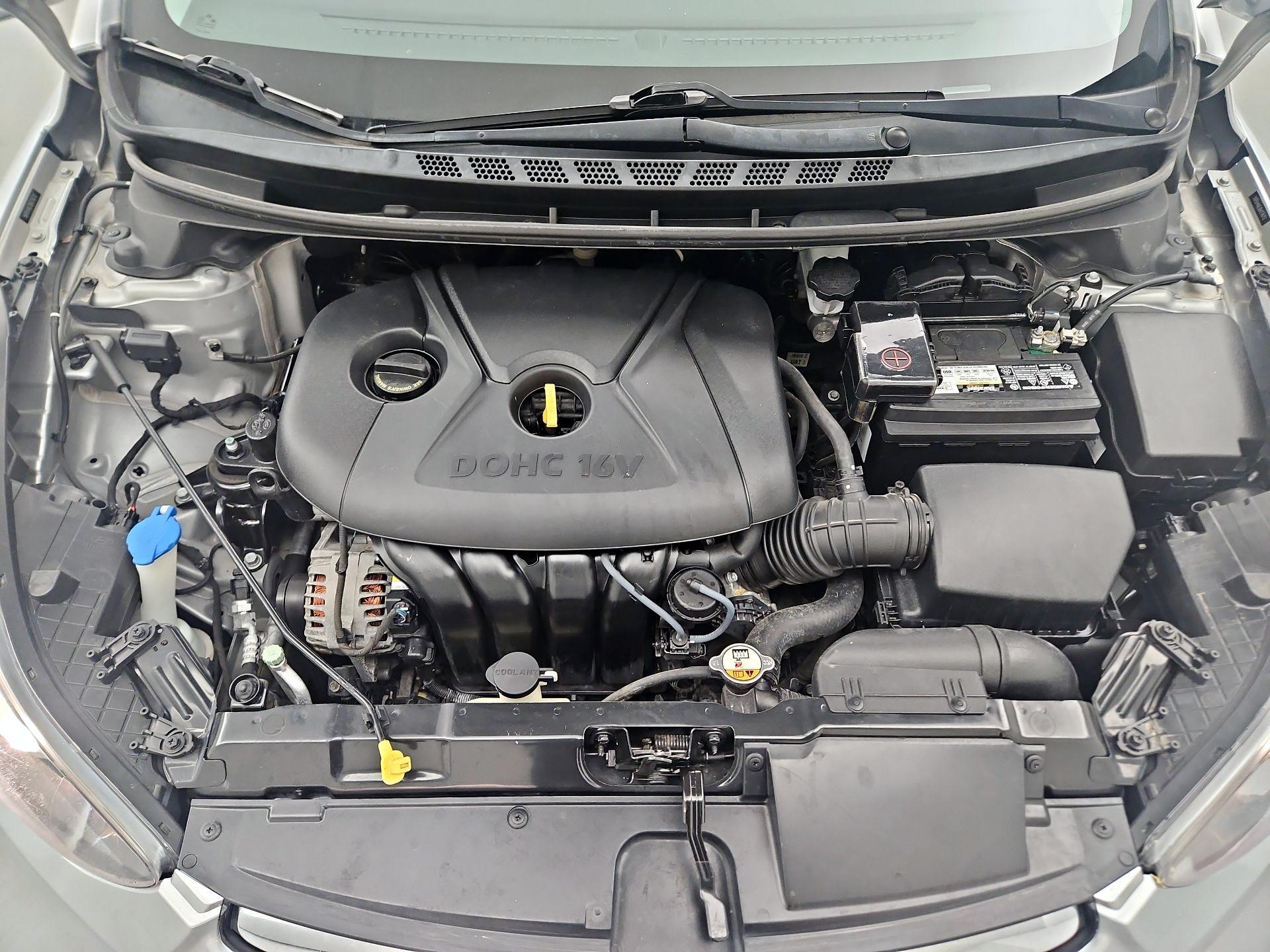 Thumbnail: 2013 Hyundai Elantra - 20