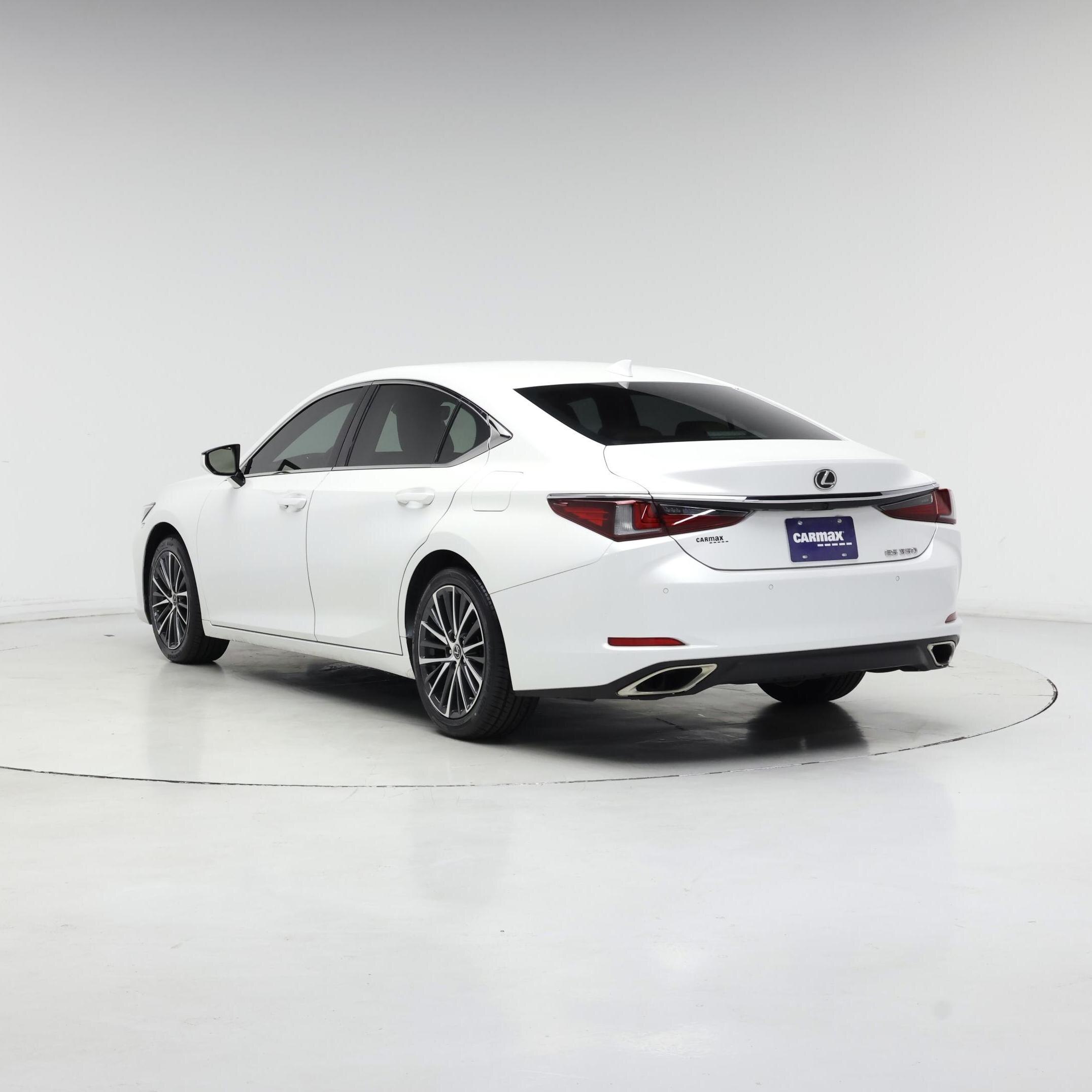 Thumbnail: 2023 Lexus ES - 2