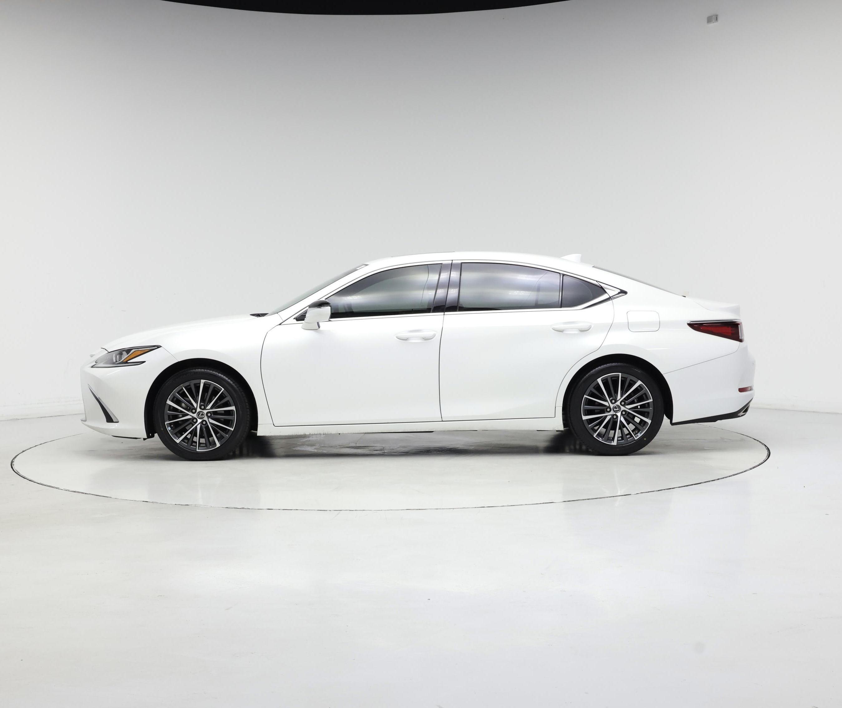 Thumbnail: 2023 Lexus ES - 3