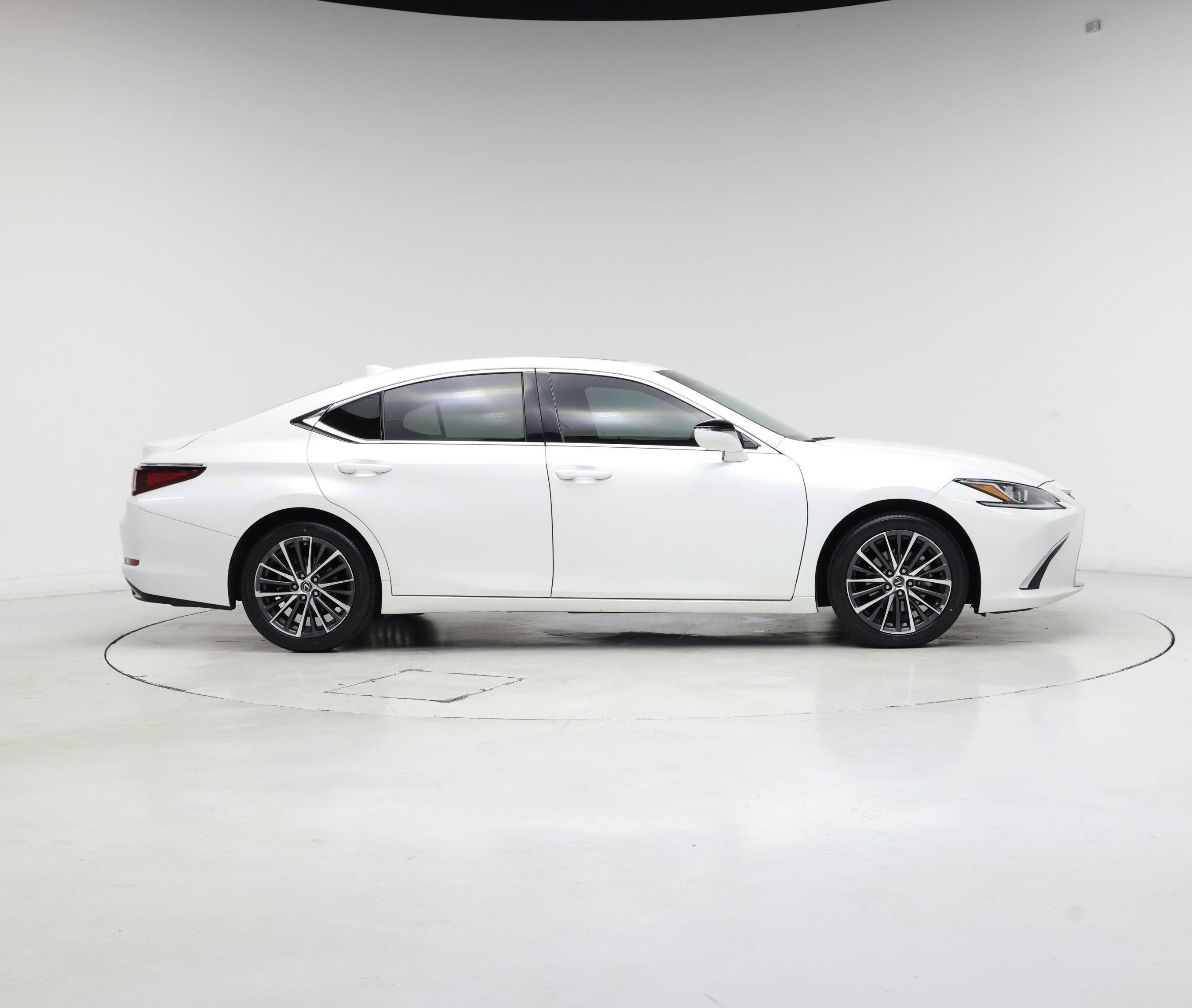 Thumbnail: 2023 Lexus ES - 7