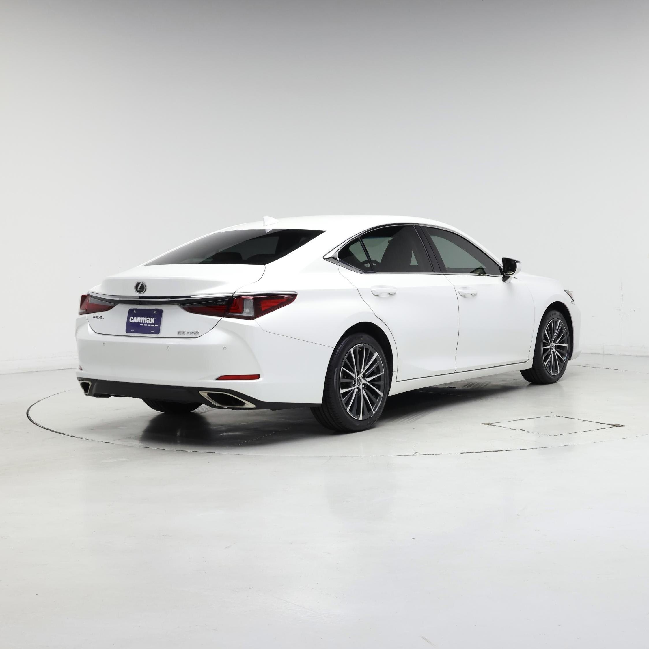 Thumbnail: 2023 Lexus ES - 8