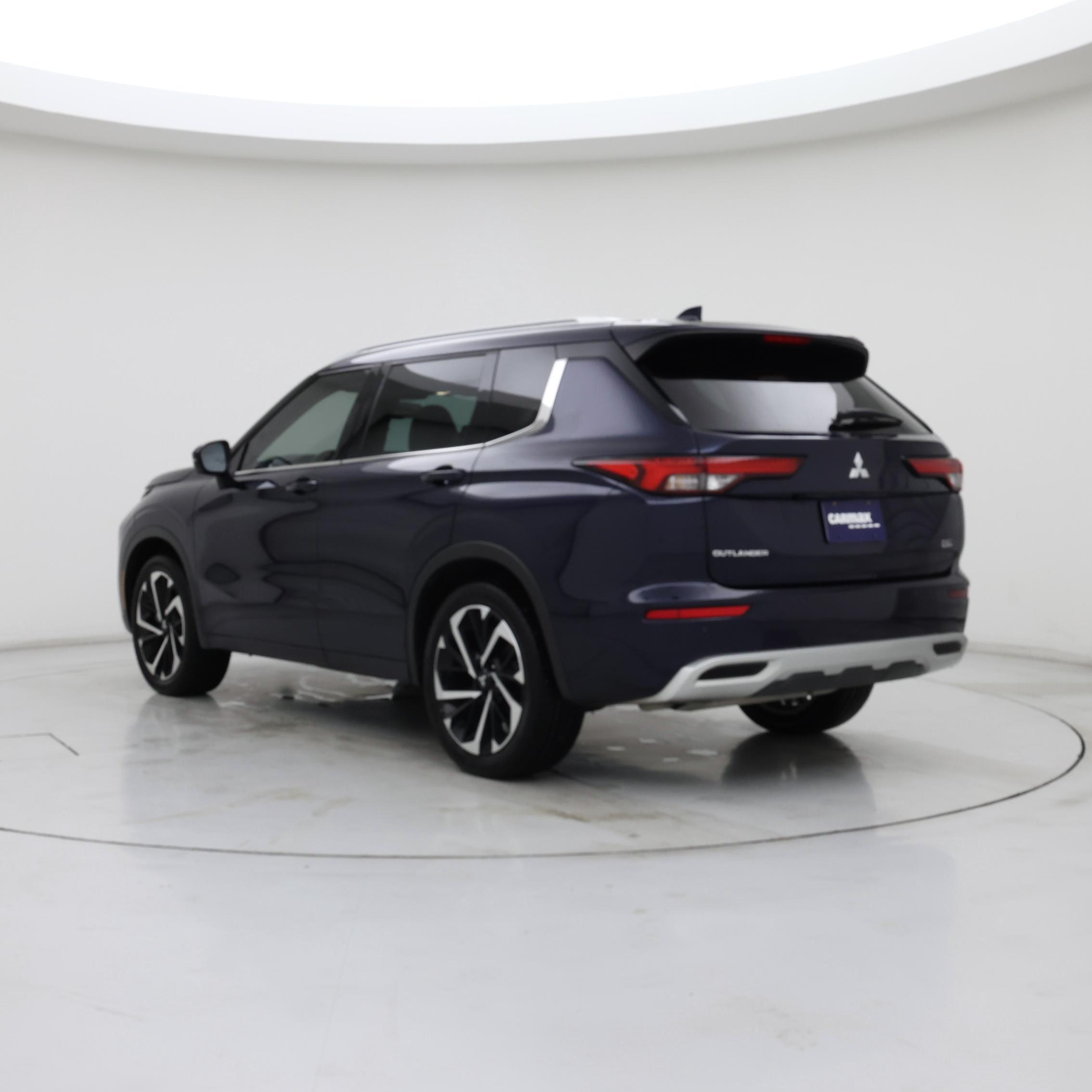 Thumbnail: 2022 Mitsubishi Outlander - 2