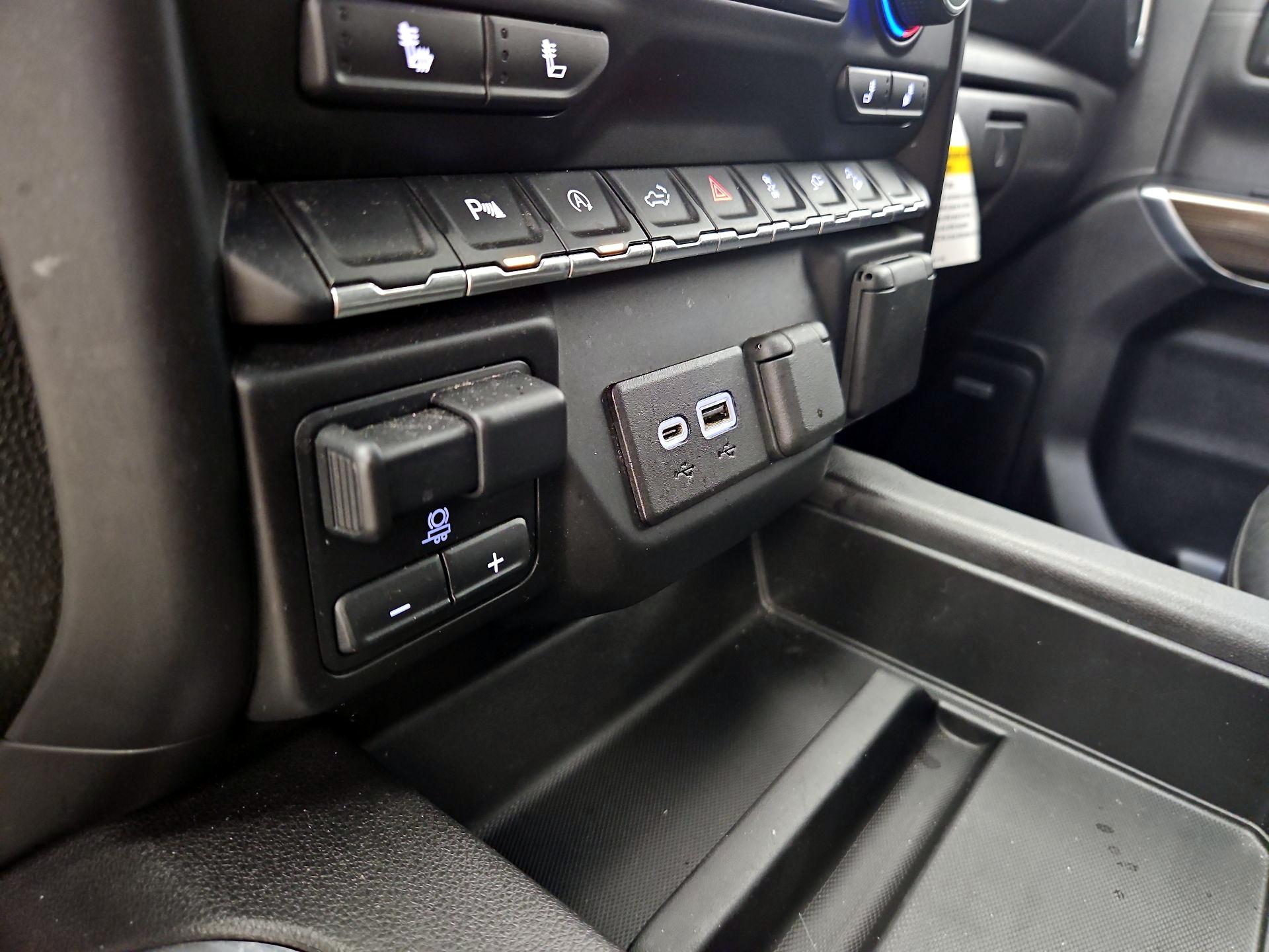 Thumbnail: 2021 Chevrolet Silverado 1500 - 18