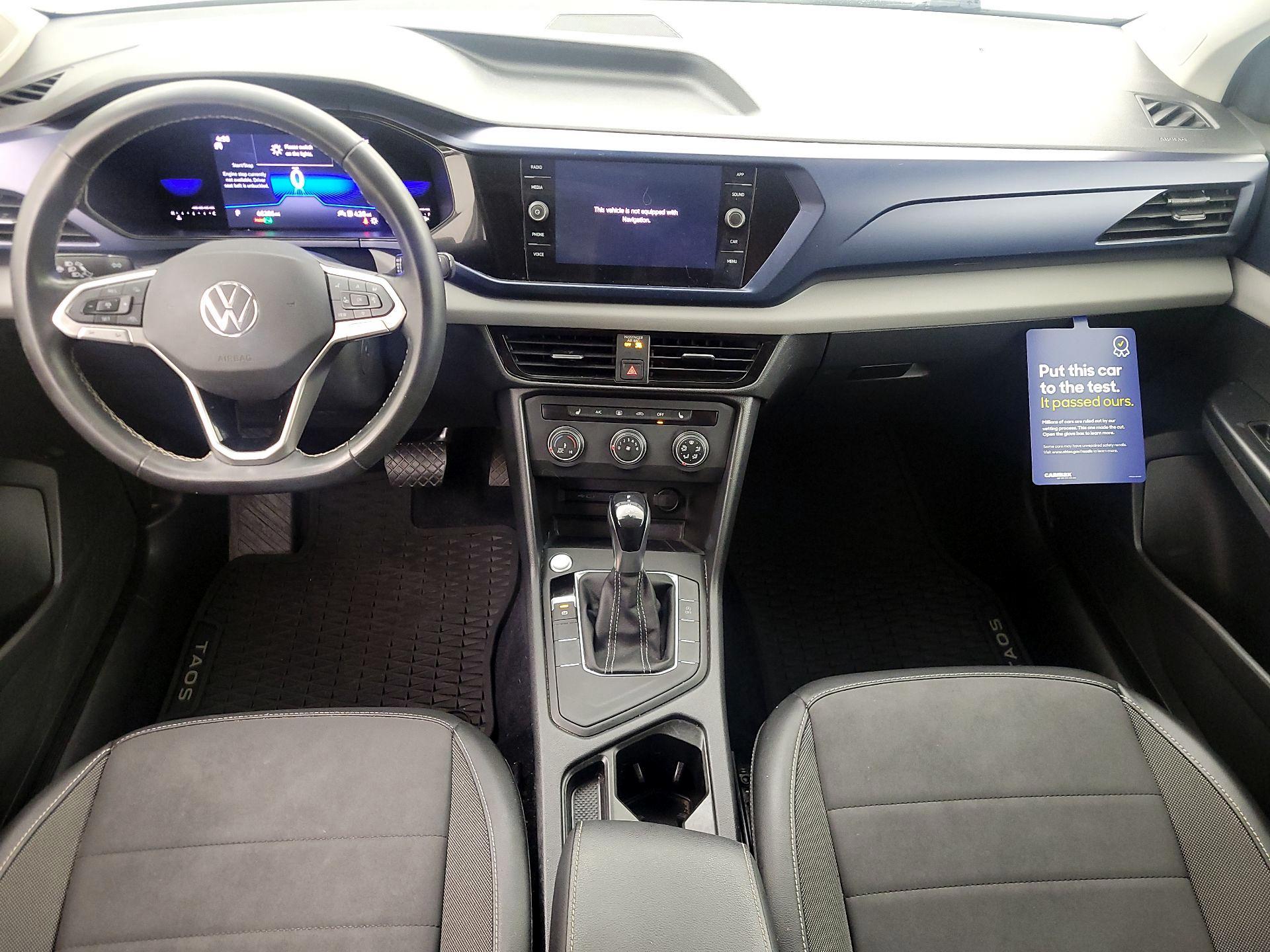 Thumbnail: 2022 Volkswagen Taos - 9