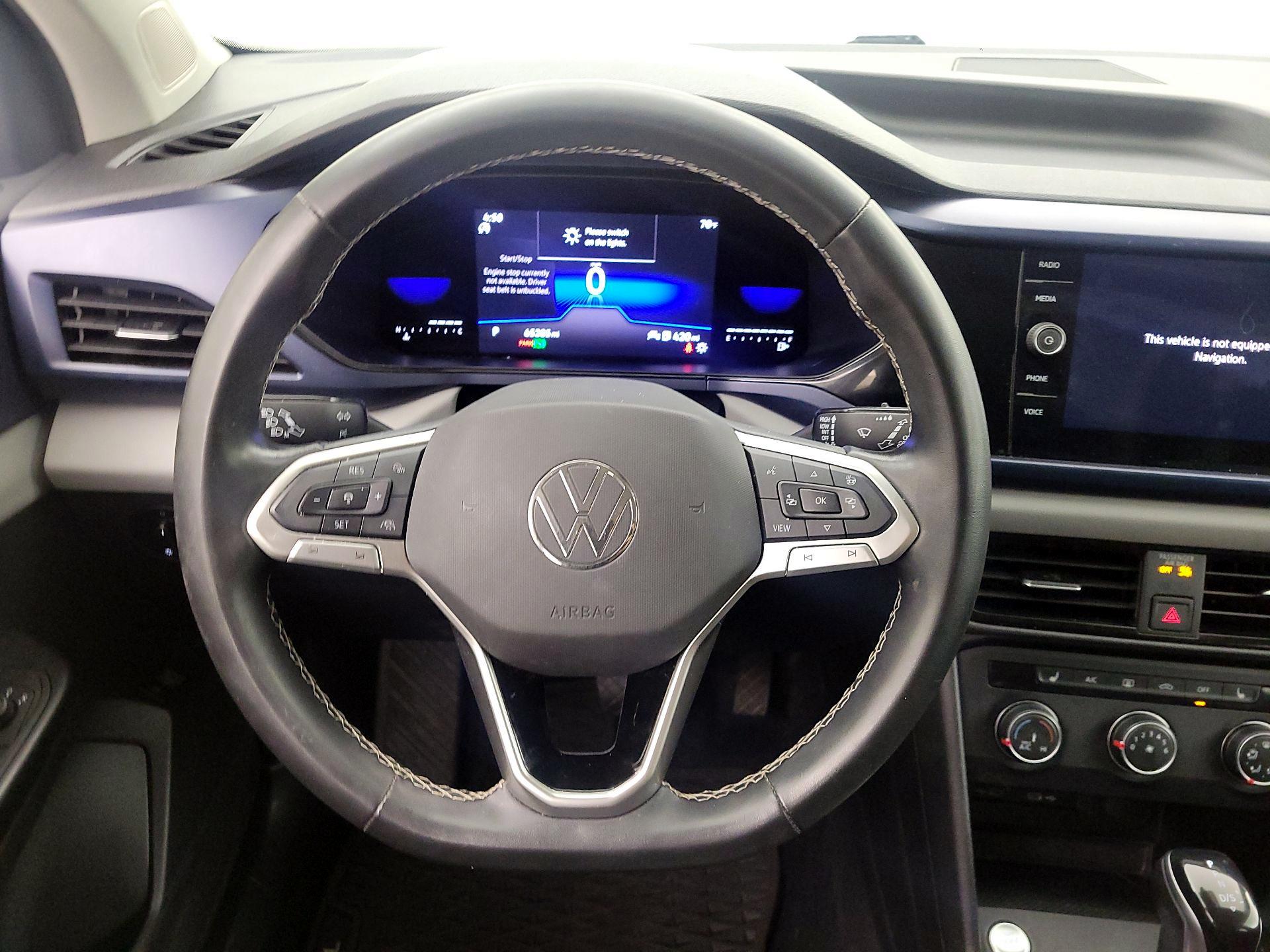 Thumbnail: 2022 Volkswagen Taos - 10