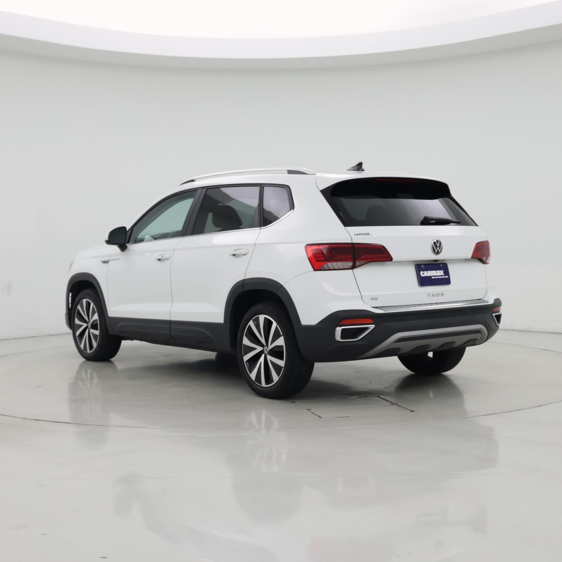 Thumbnail: 2022 Volkswagen Taos - 2