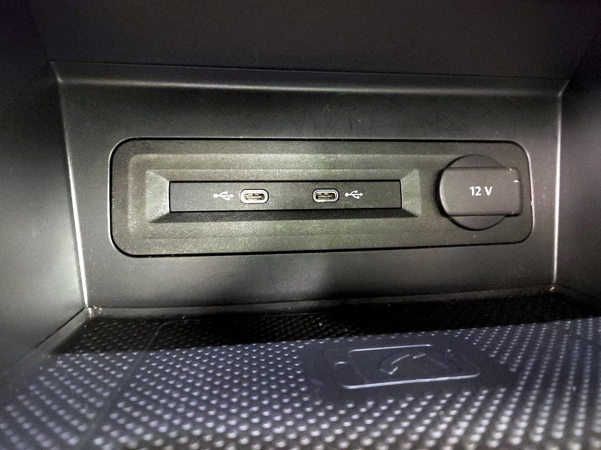 Thumbnail: 2022 Volkswagen Atlas - 18