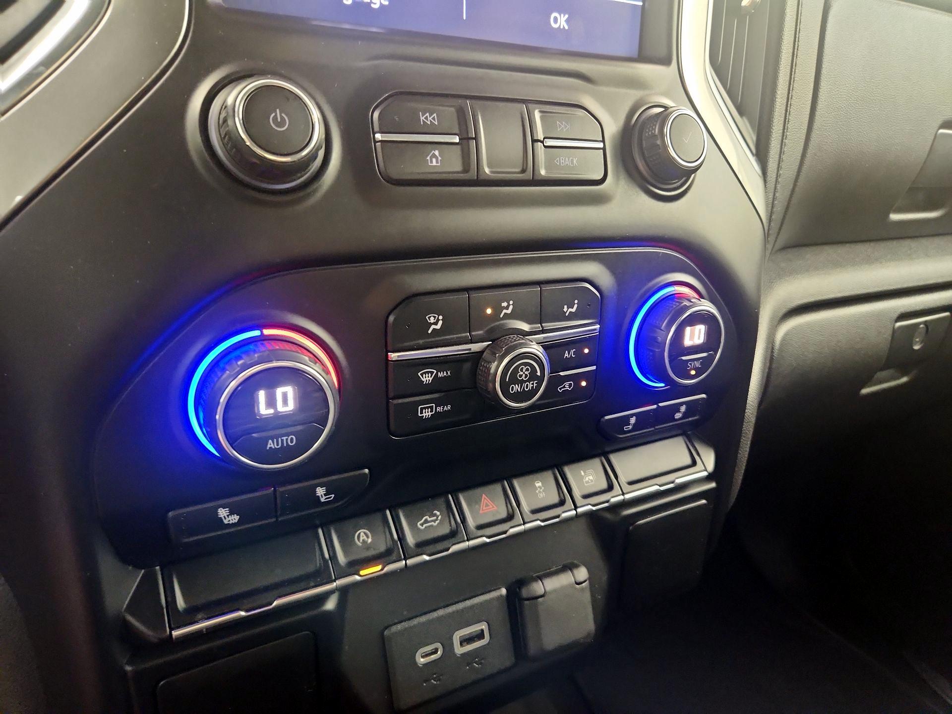 Thumbnail: 2019 Chevrolet Silverado 1500 - 16