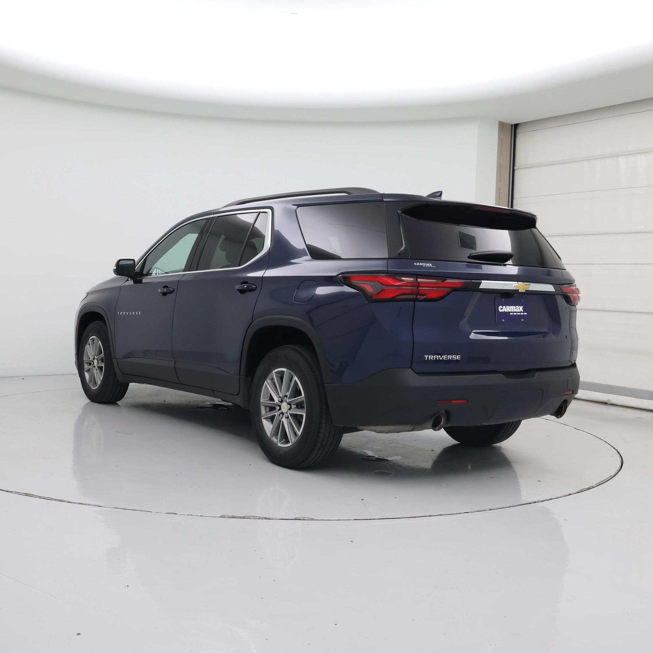 Thumbnail: 2023 Chevrolet Traverse - 2