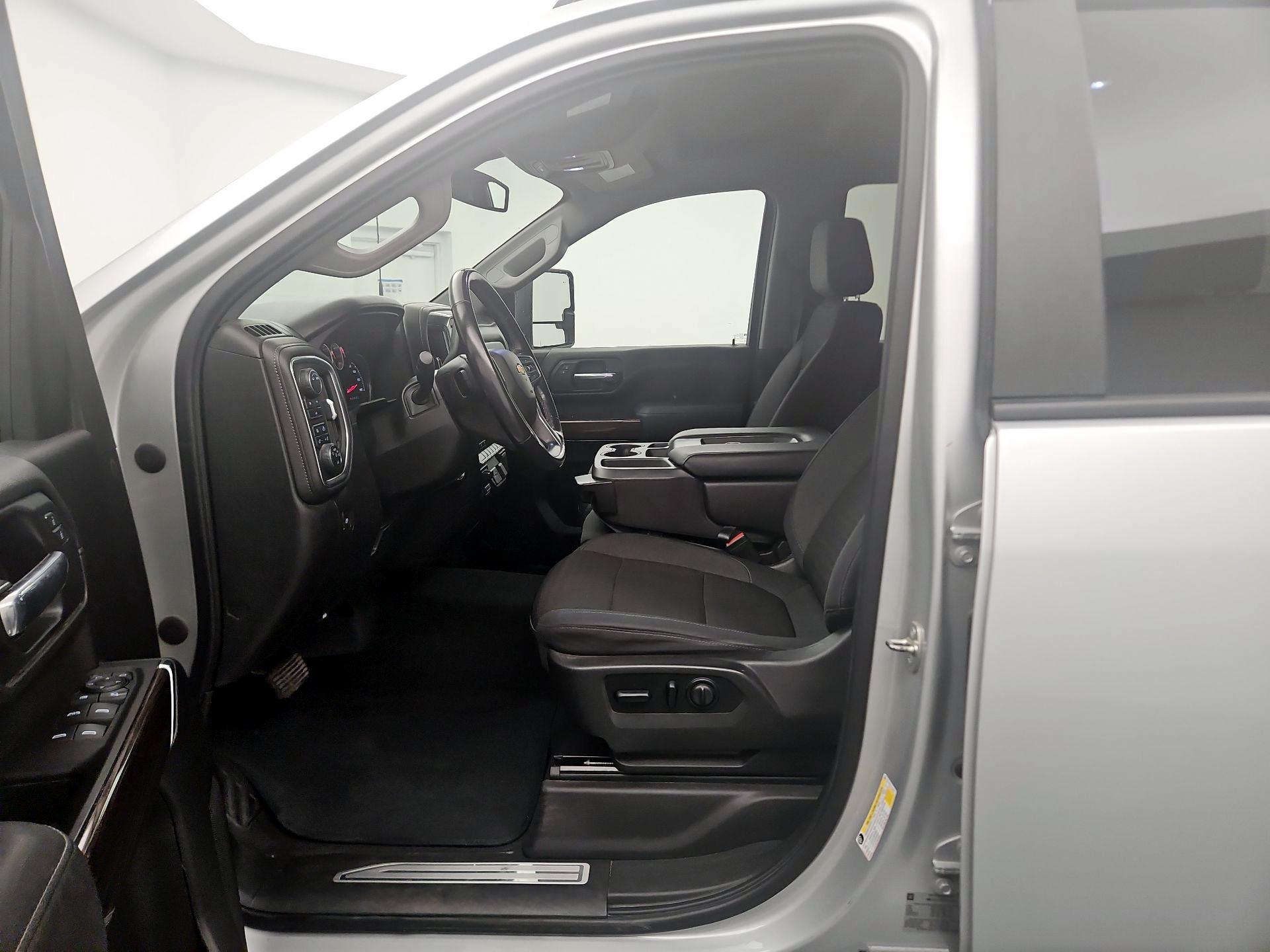 Thumbnail: 2020 Chevrolet Silverado 2500 - 11