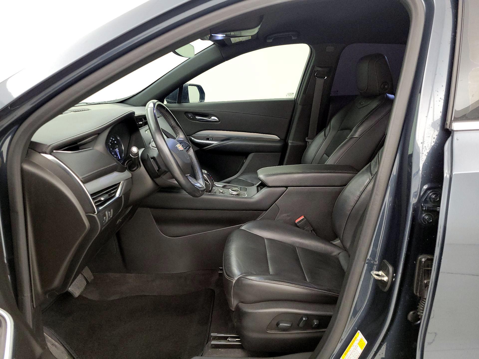 Thumbnail: 2019 Cadillac XT4 - 11