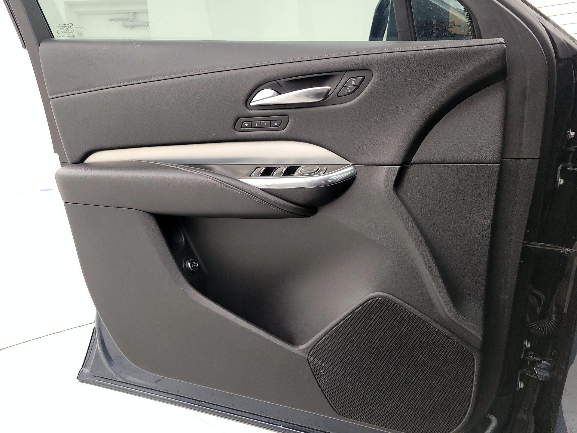 Thumbnail: 2019 Cadillac XT4 - 12