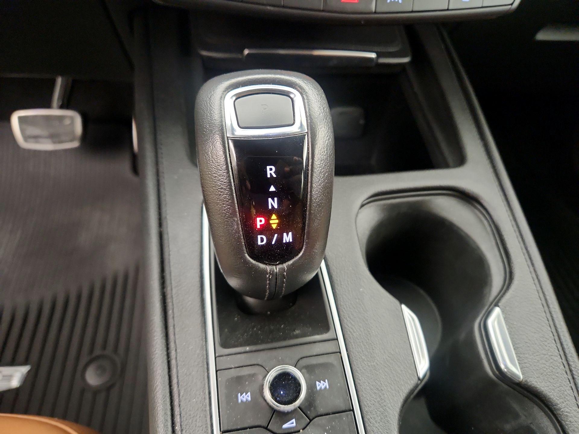 Thumbnail: 2019 Cadillac XT4 - 18