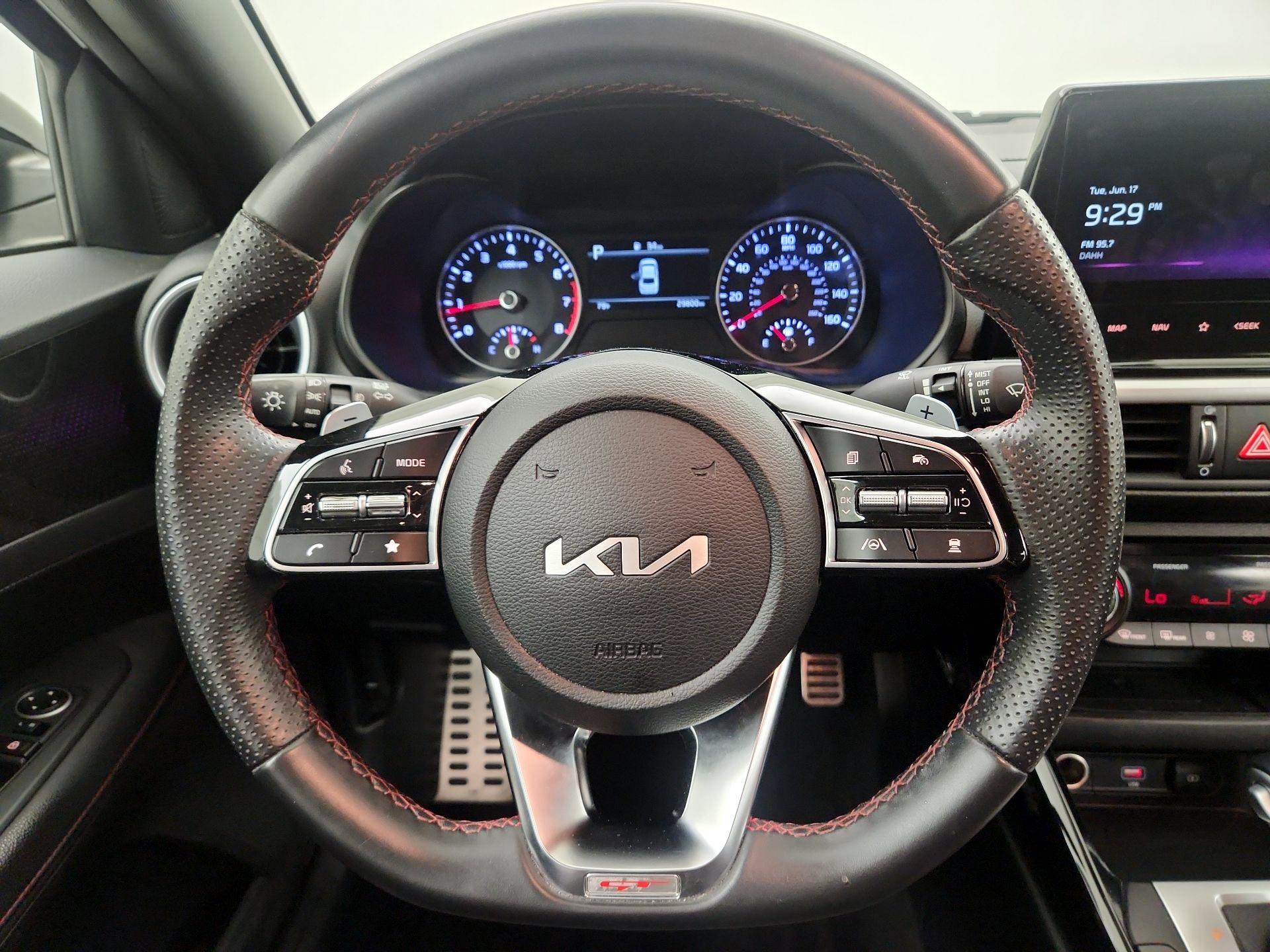 Thumbnail: 2023 Kia Forte - 10