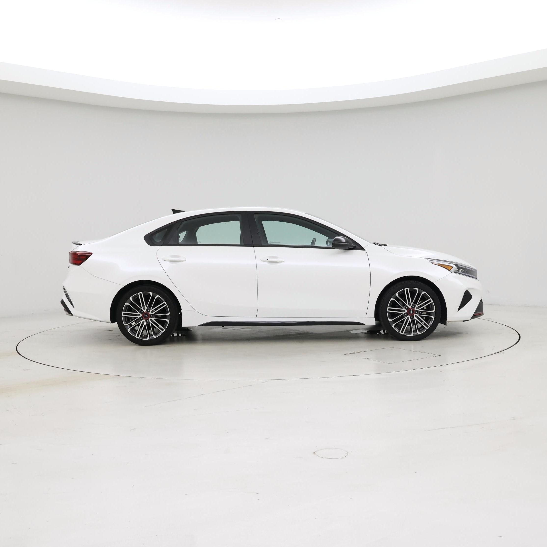 Thumbnail: 2023 Kia Forte - 7