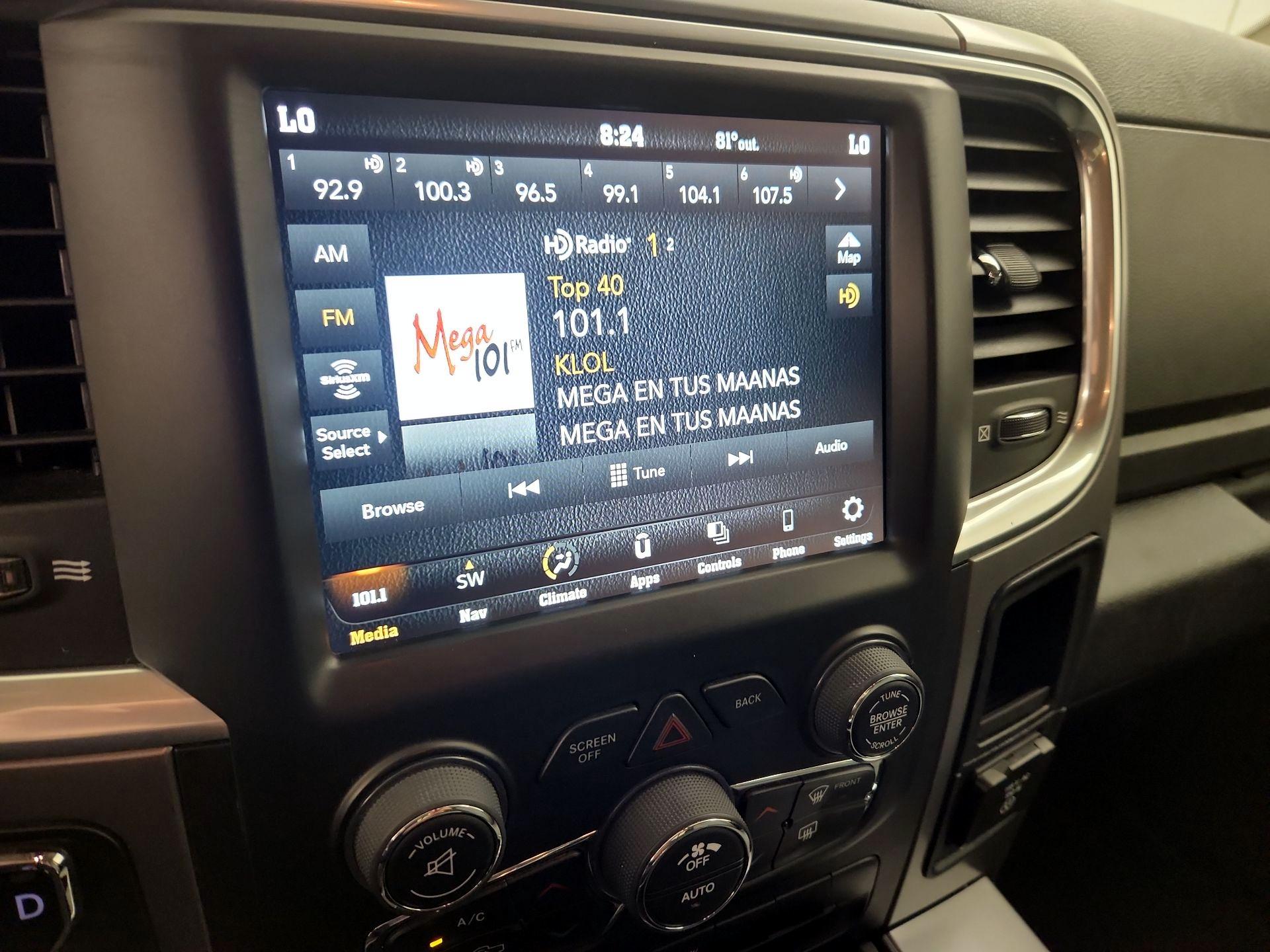 Thumbnail: 2023 RAM 1500 Classic - 15