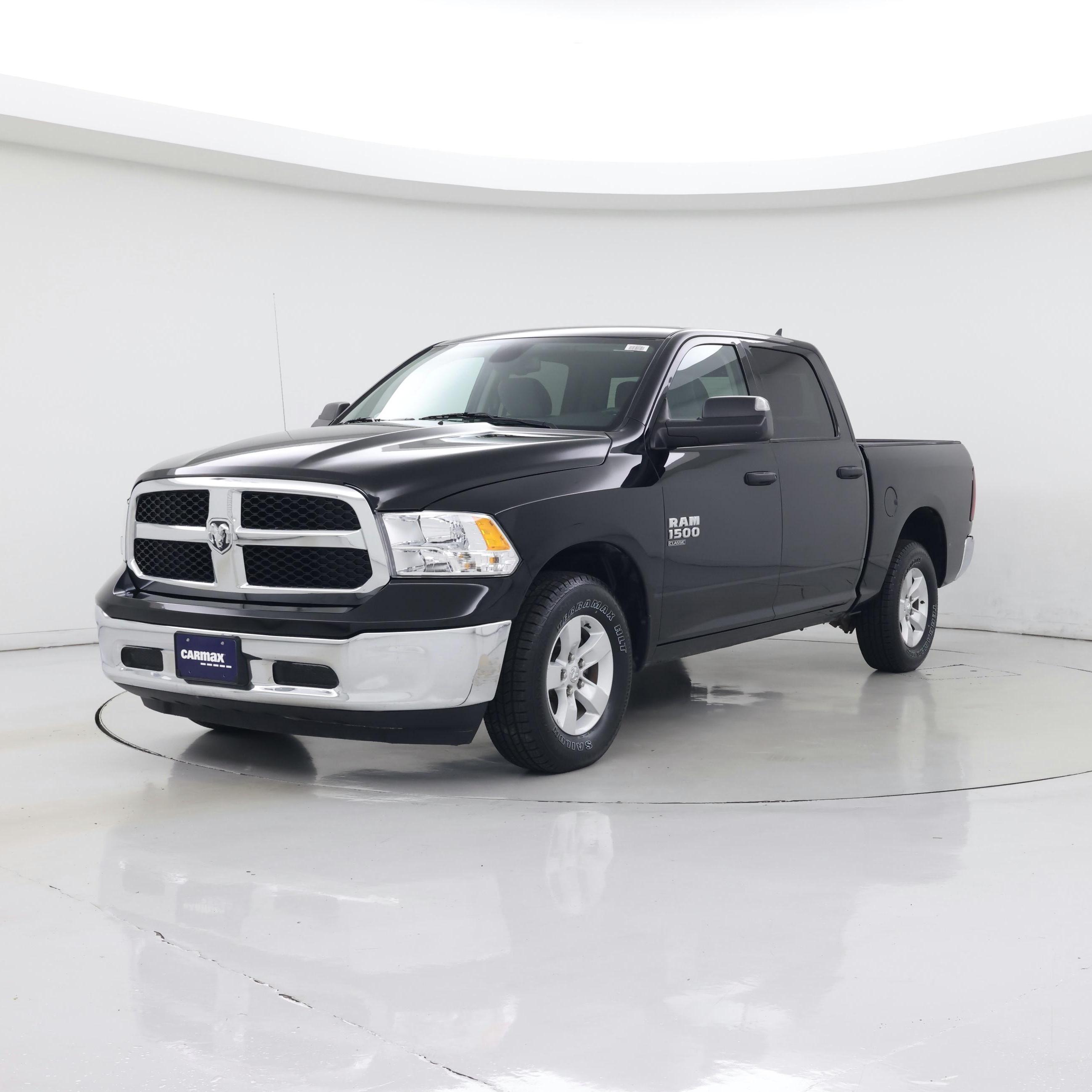 Thumbnail: 2023 RAM 1500 Classic - 4