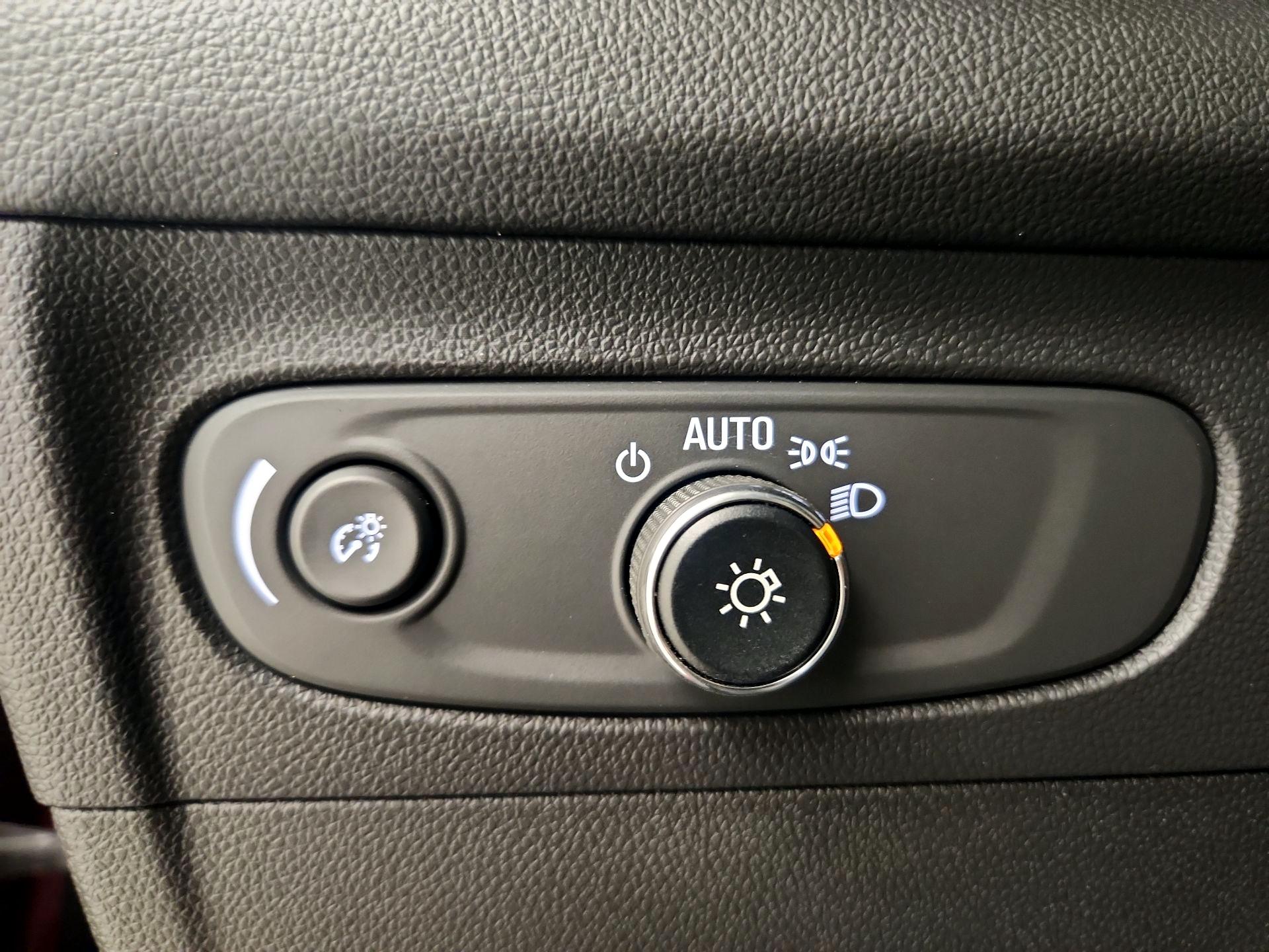Thumbnail: 2022 Buick Envision - 13