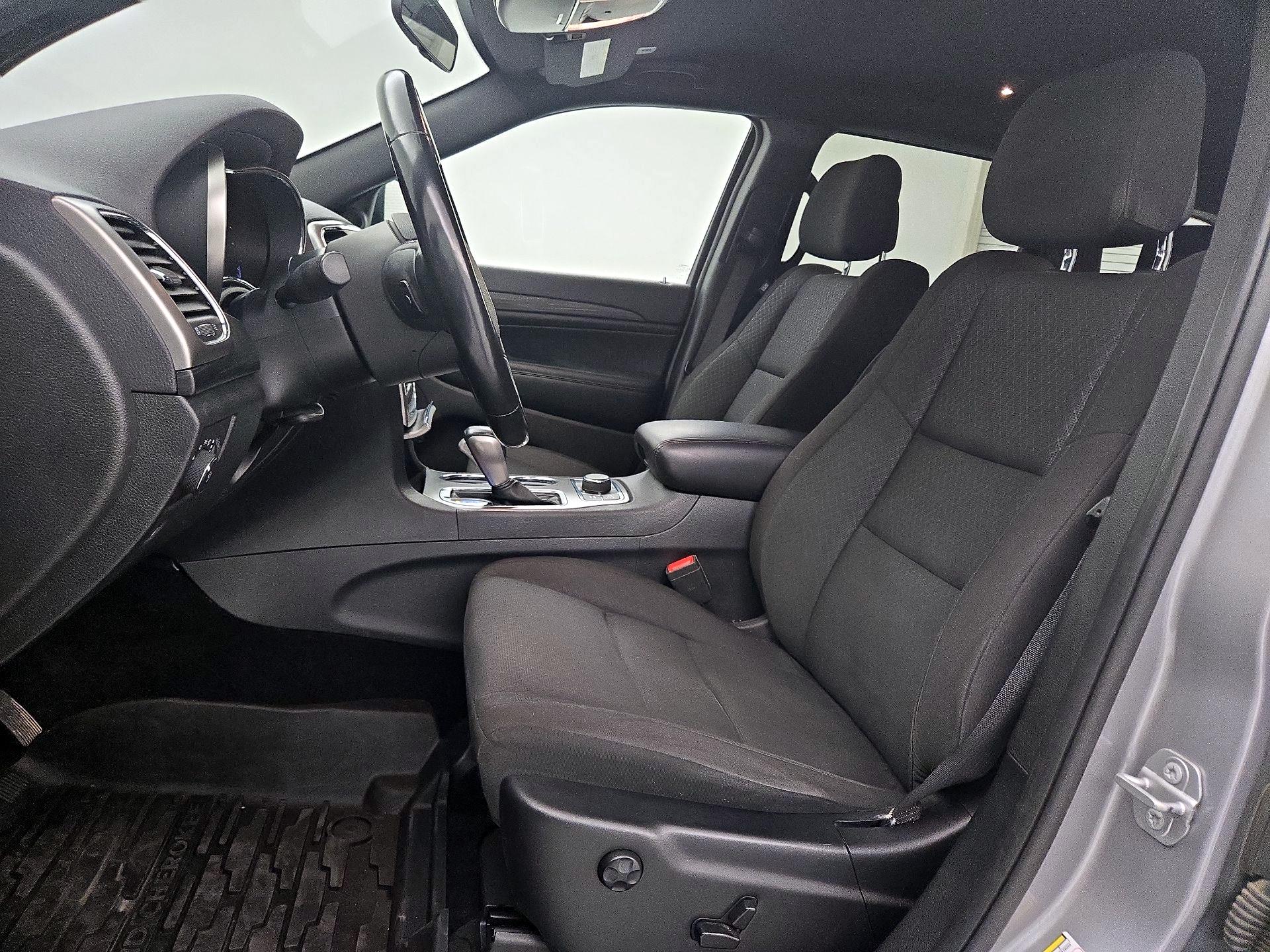 Thumbnail: 2020 Jeep Grand Cherokee - 11