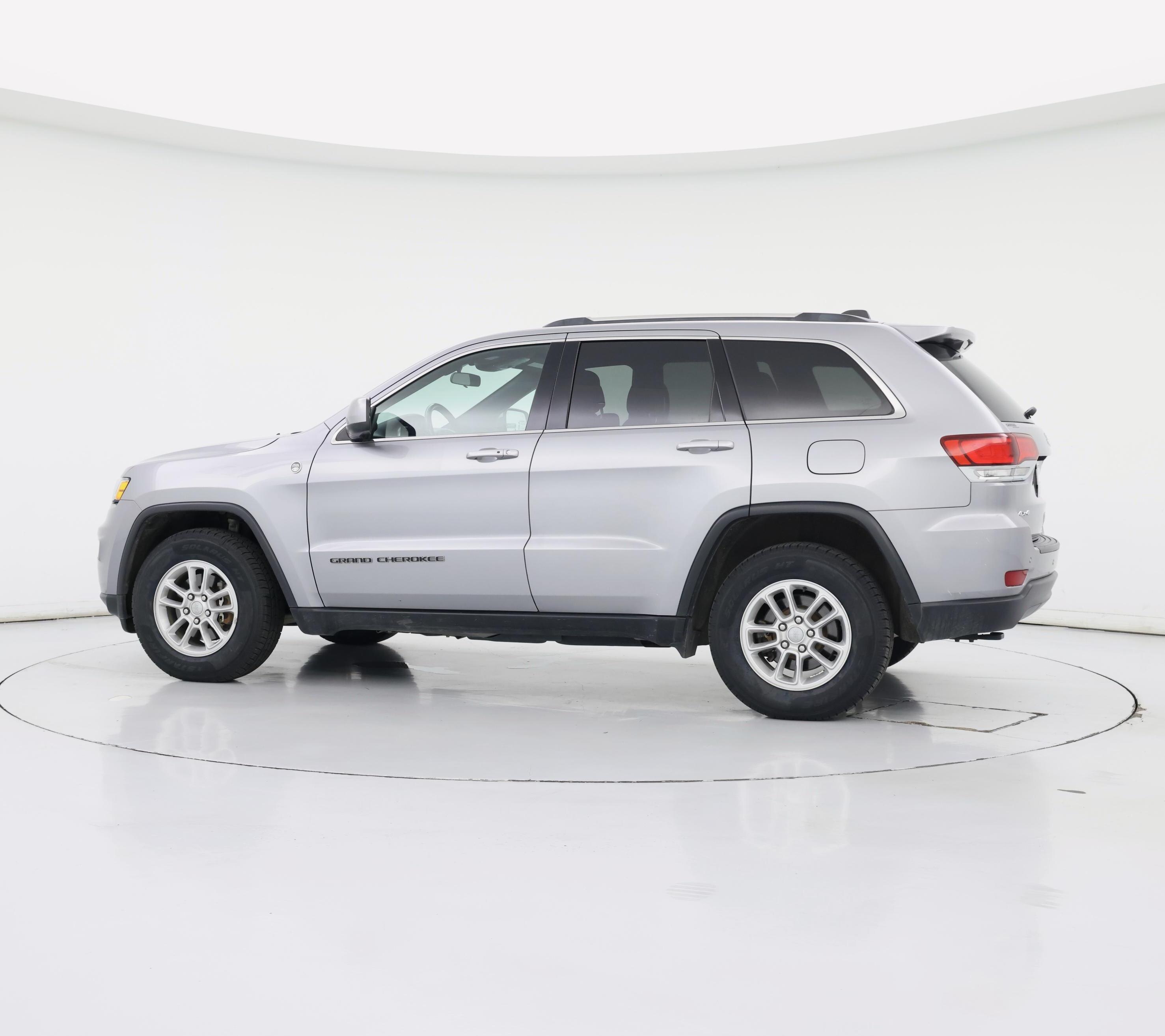 Thumbnail: 2020 Jeep Grand Cherokee - 3