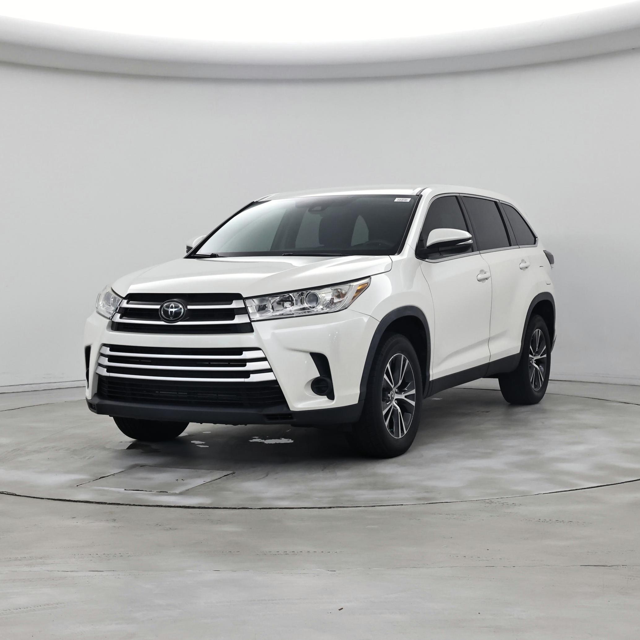 Thumbnail: 2019 Toyota Highlander - 4