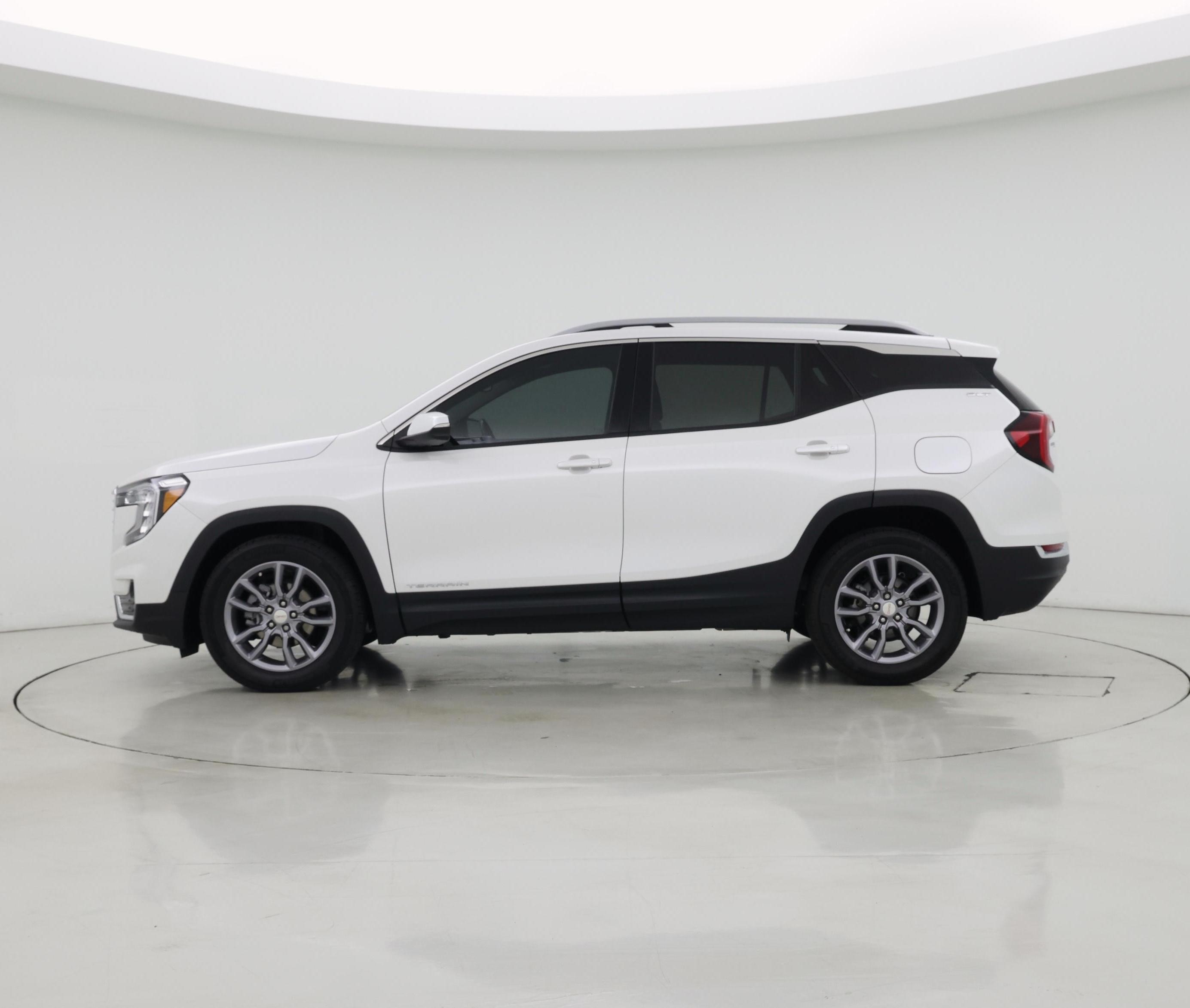 Thumbnail: 2022 GMC Terrain - 3