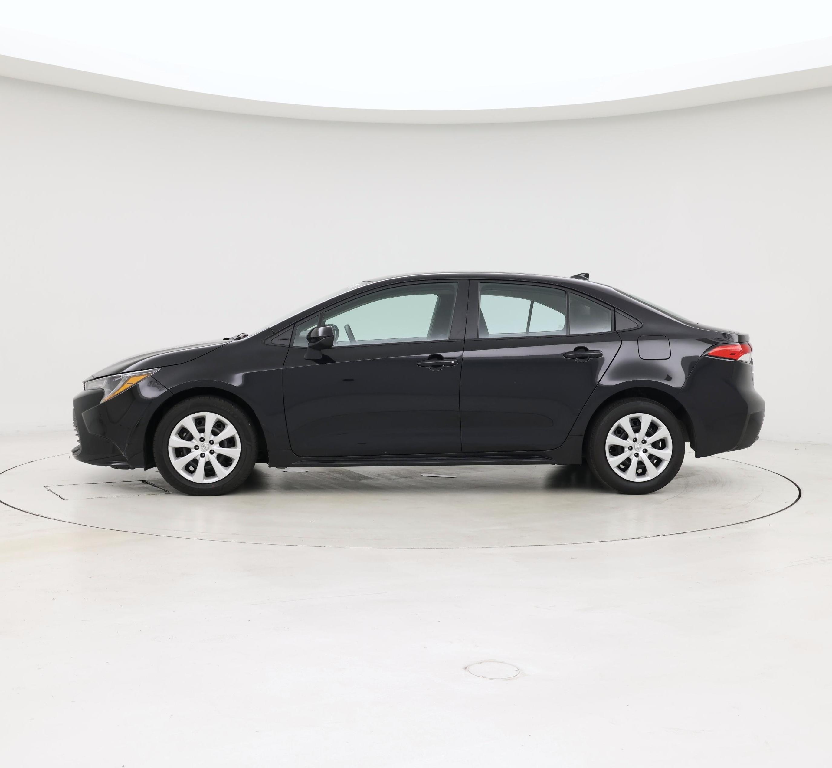 Thumbnail: 2024 Toyota Corolla - 3