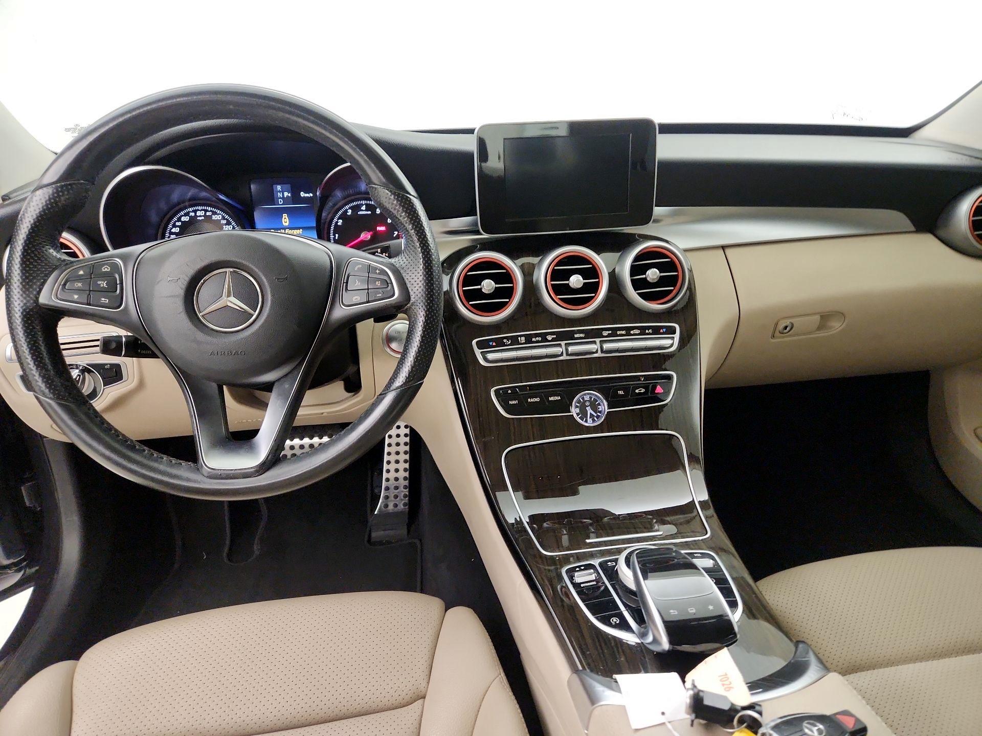 Thumbnail: 2016 Mercedes-Benz C-Class - 9