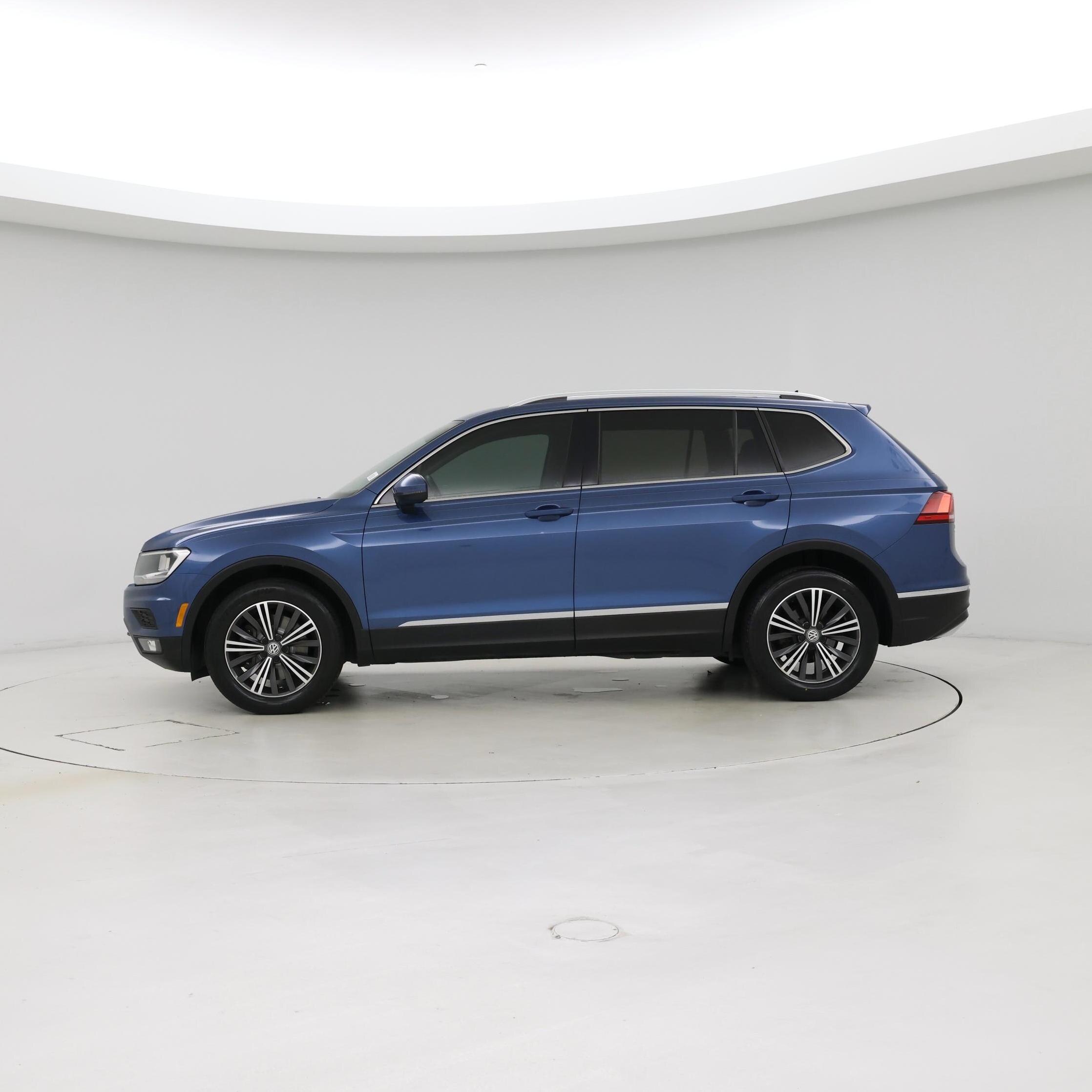 Thumbnail: 2018 Volkswagen Tiguan - 3