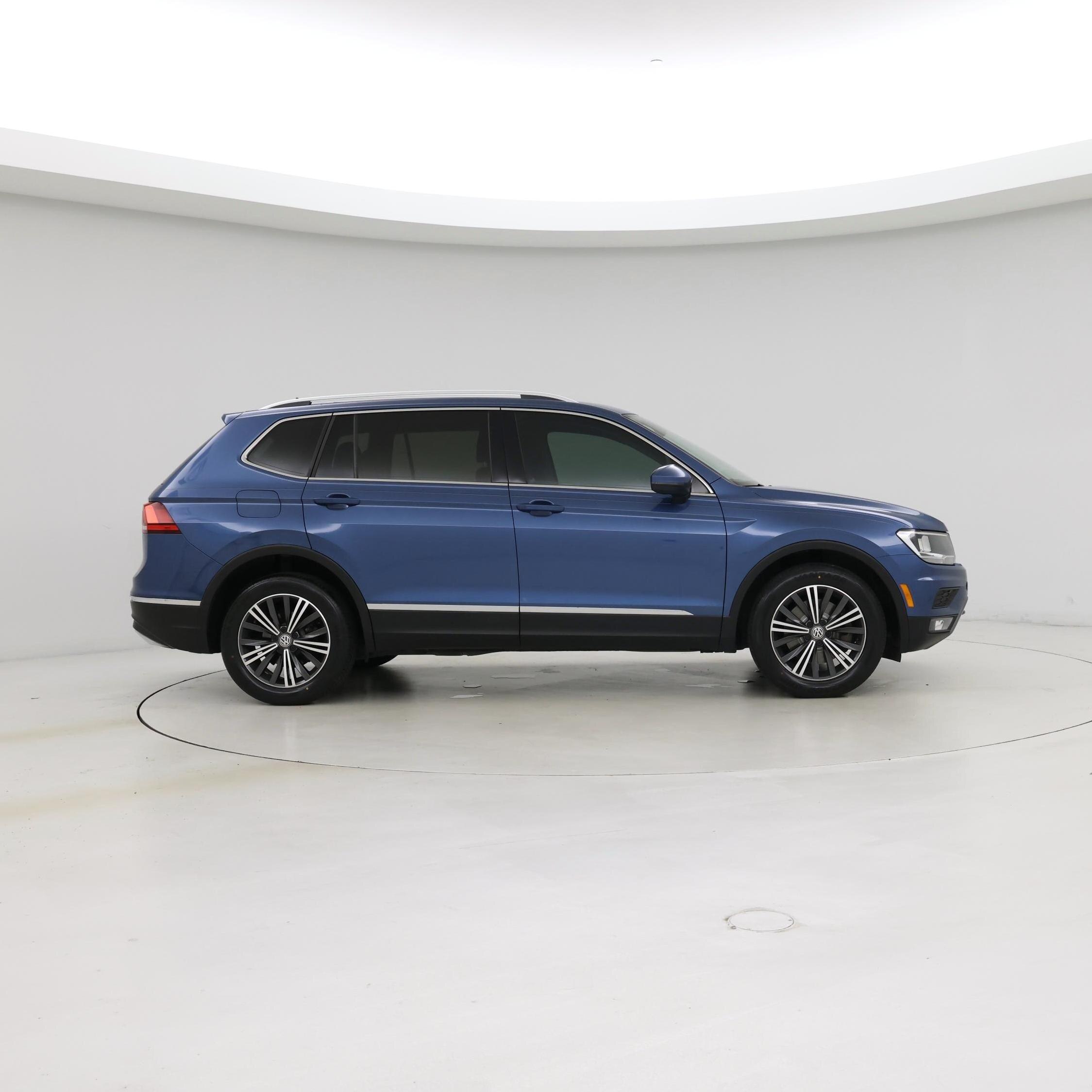 Thumbnail: 2018 Volkswagen Tiguan - 7