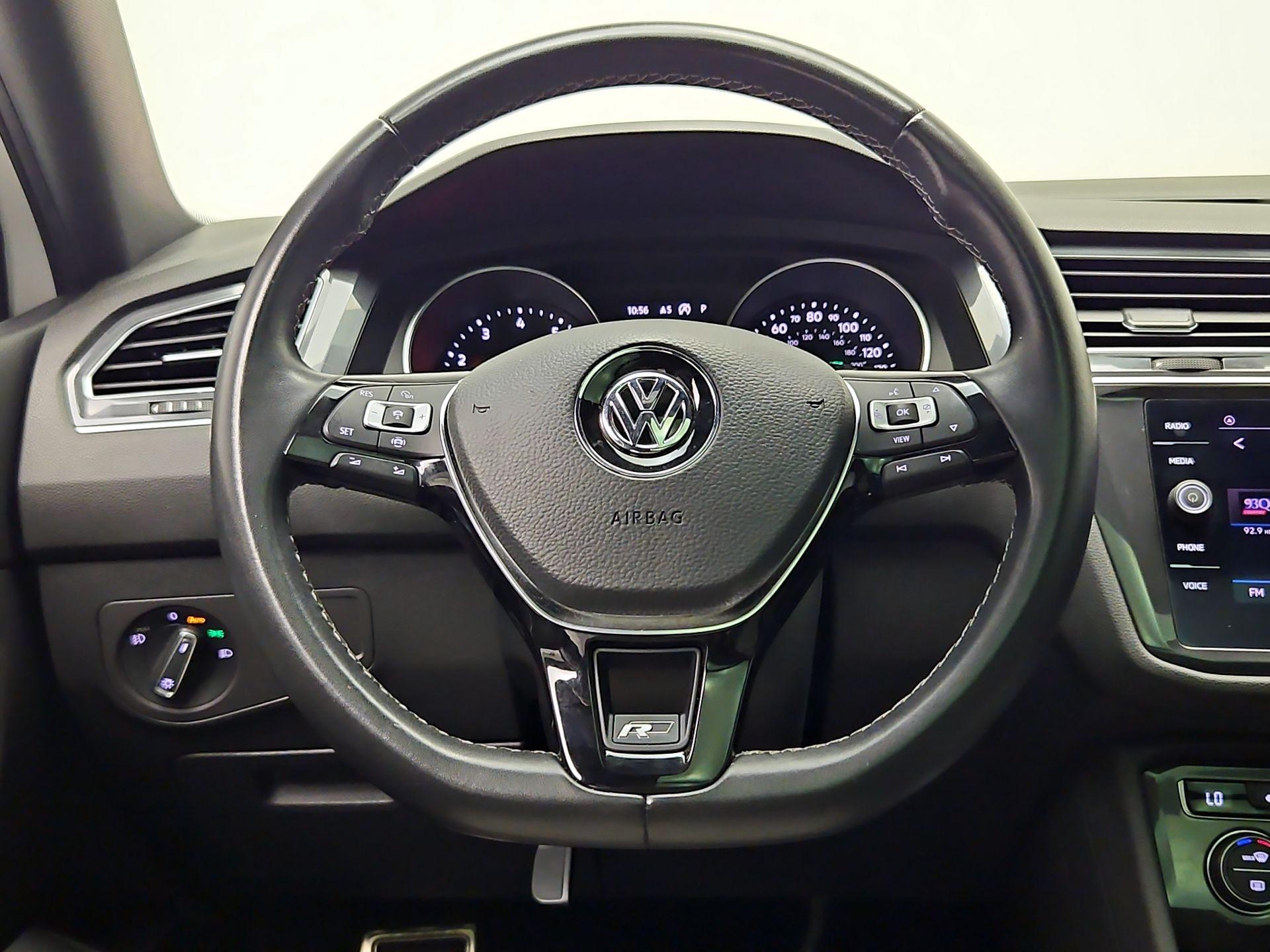 Thumbnail: 2021 Volkswagen Tiguan - 10