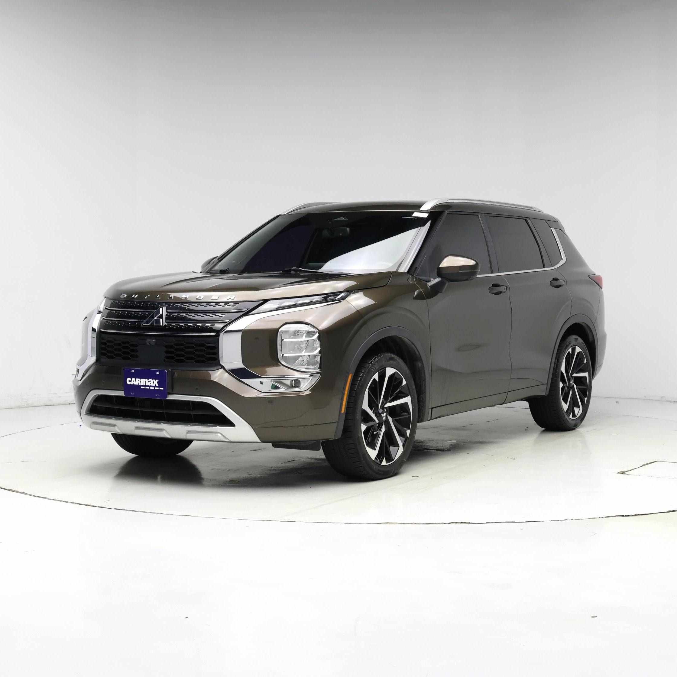 Thumbnail: 2022 Mitsubishi Outlander - 4