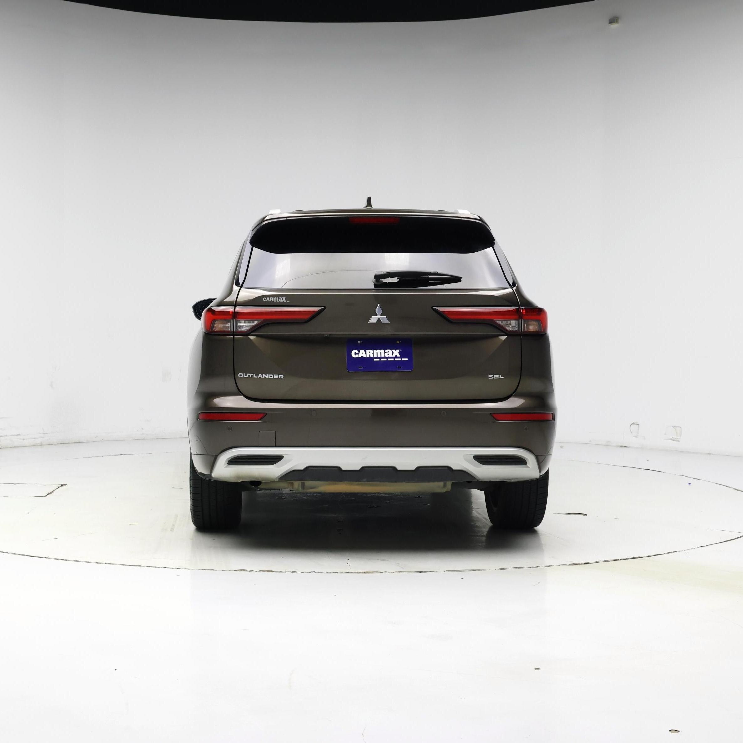 Thumbnail: 2022 Mitsubishi Outlander - 6