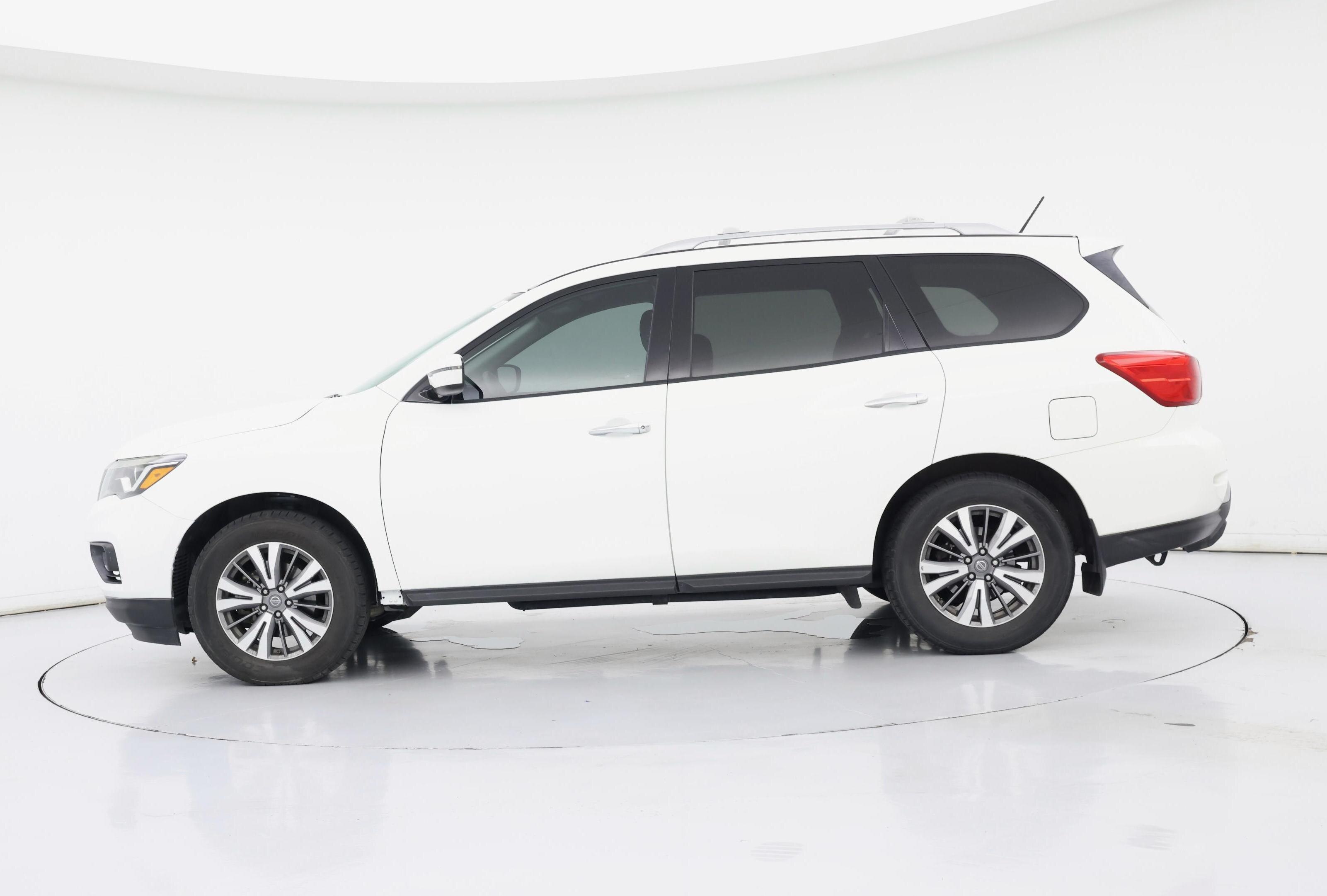 Thumbnail: 2018 Nissan Pathfinder - 3