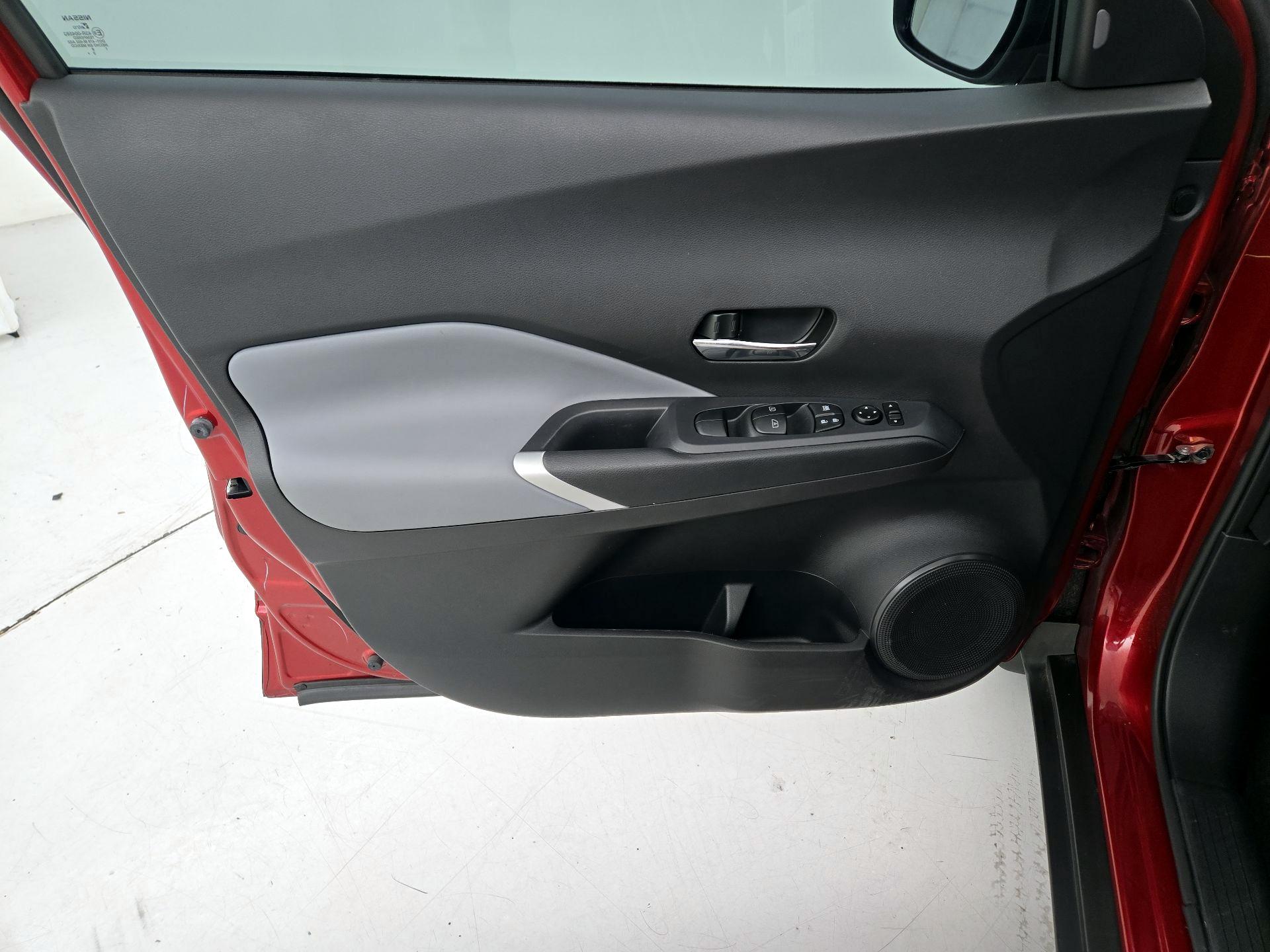 Thumbnail: 2024 Nissan Kicks - 12