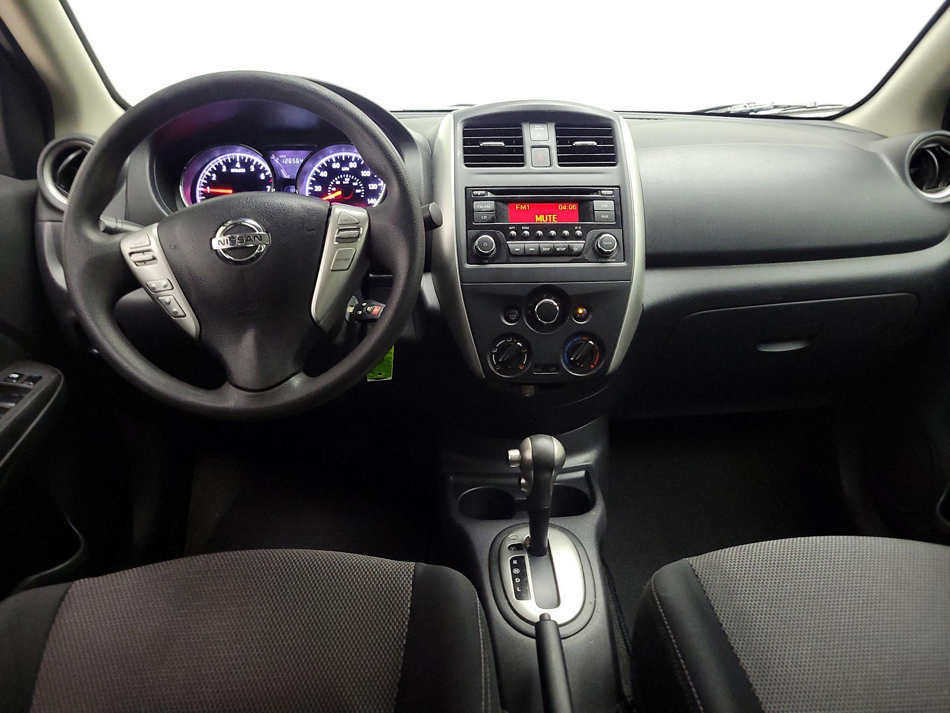 Thumbnail: 2016 Nissan Versa - 9
