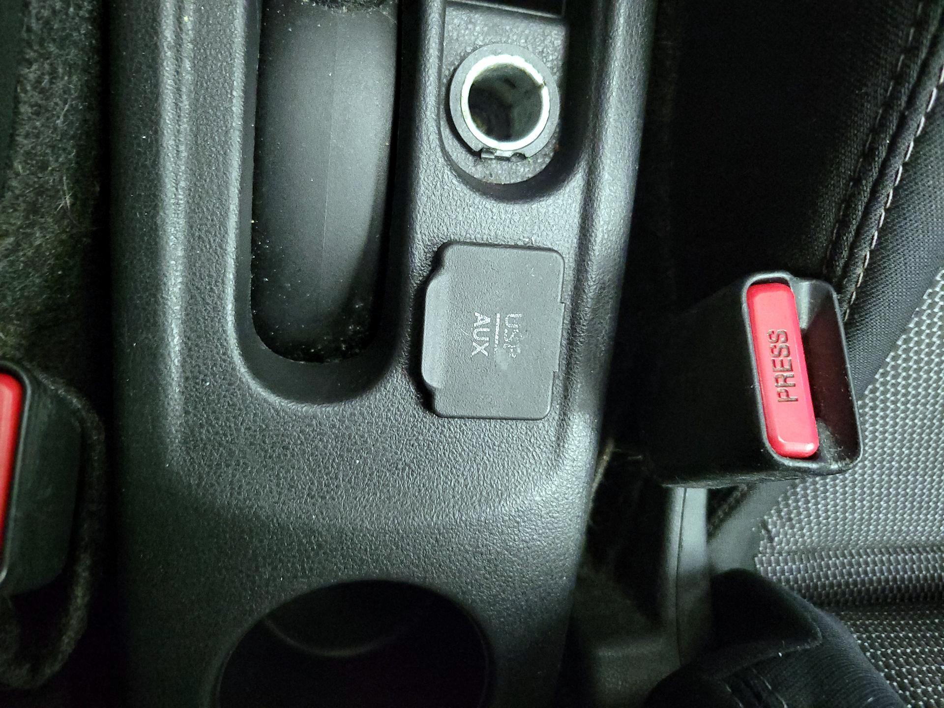 Thumbnail: 2016 Nissan Versa - 16