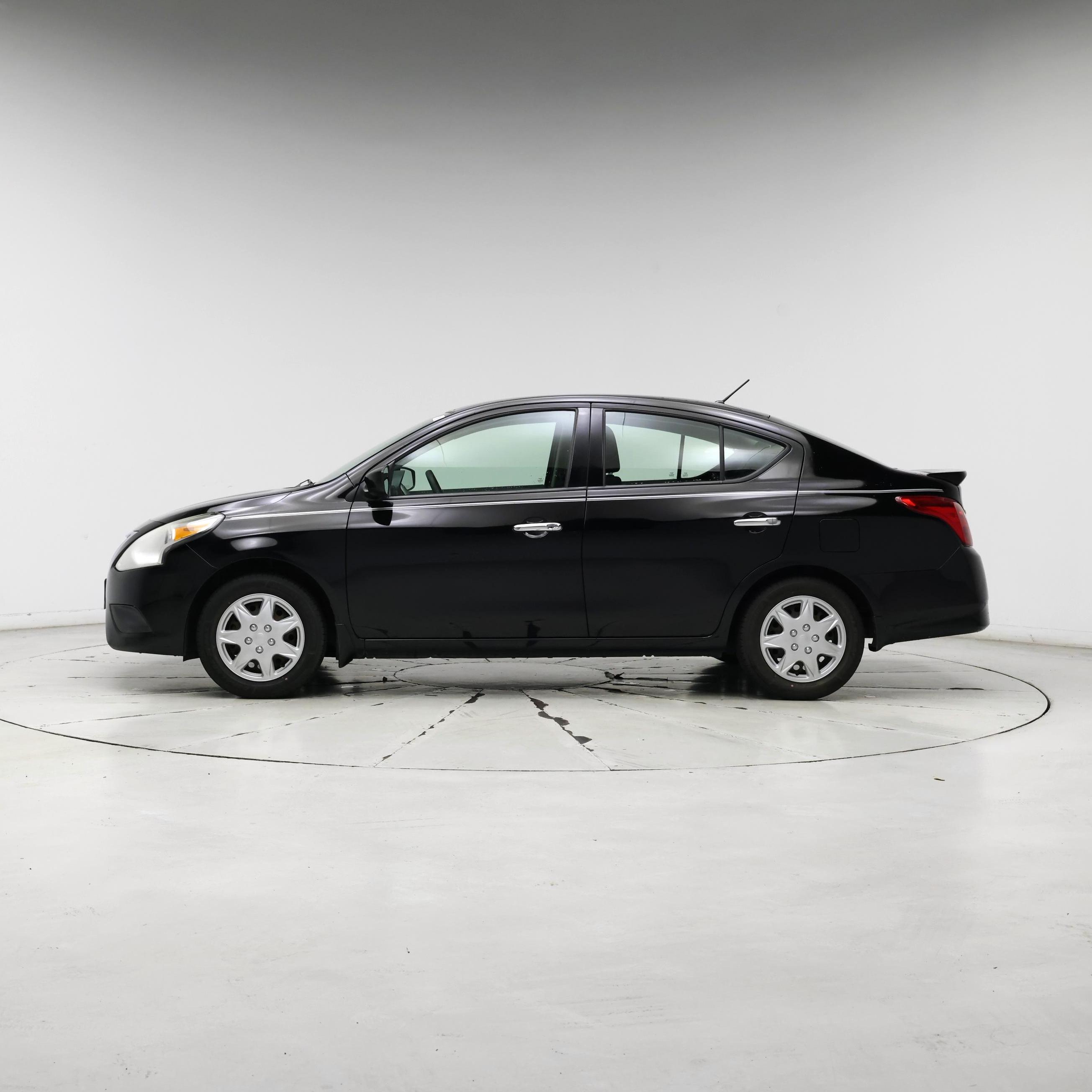 Thumbnail: 2016 Nissan Versa - 3