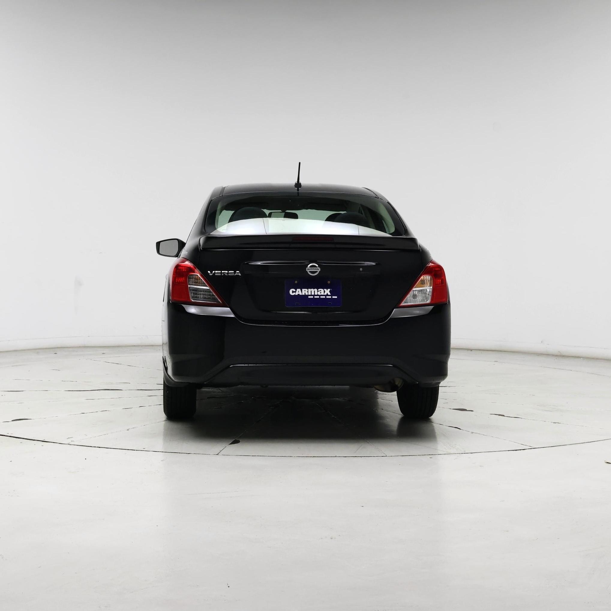 Thumbnail: 2016 Nissan Versa - 6