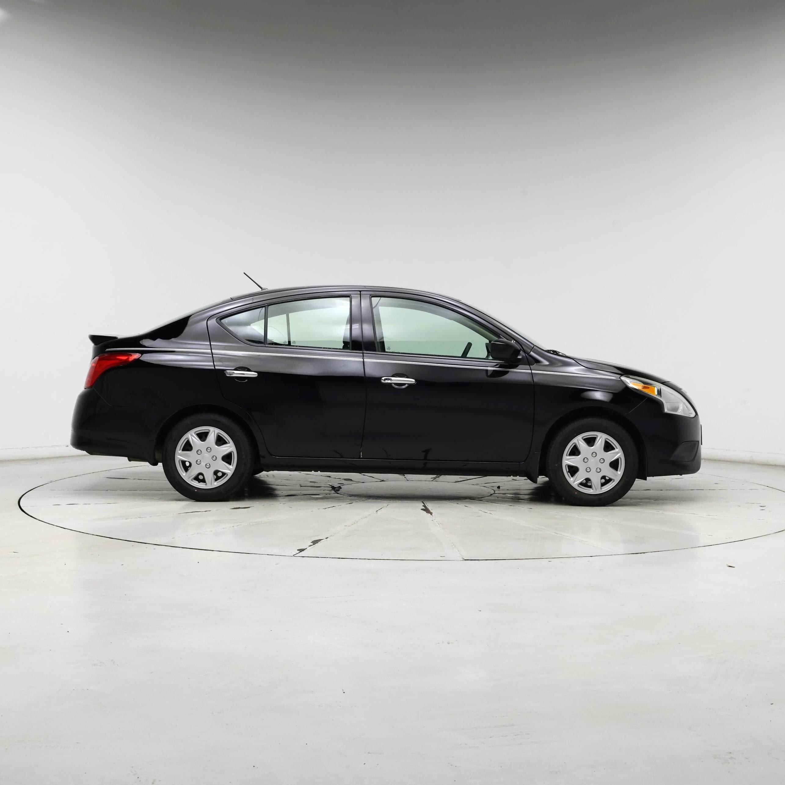 Thumbnail: 2016 Nissan Versa - 7