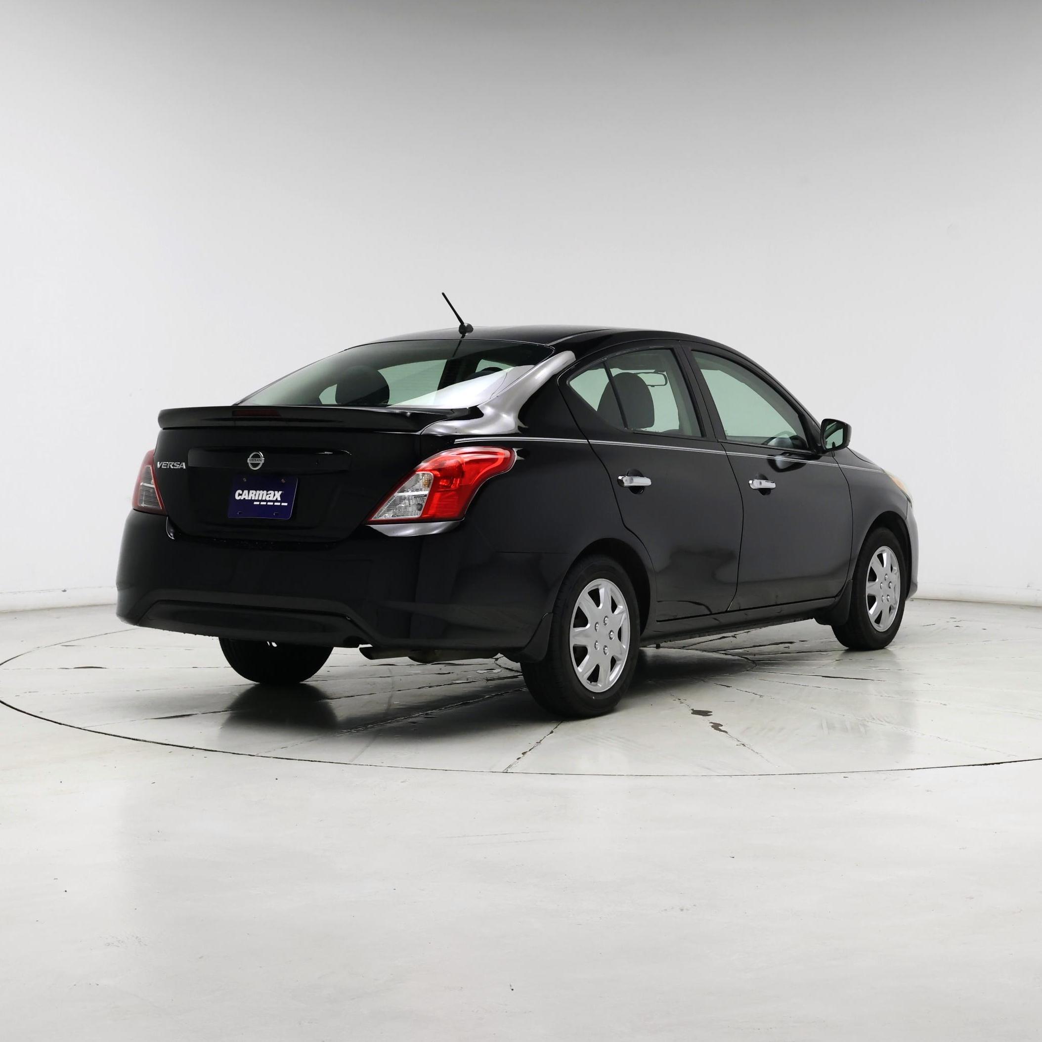 Thumbnail: 2016 Nissan Versa - 8