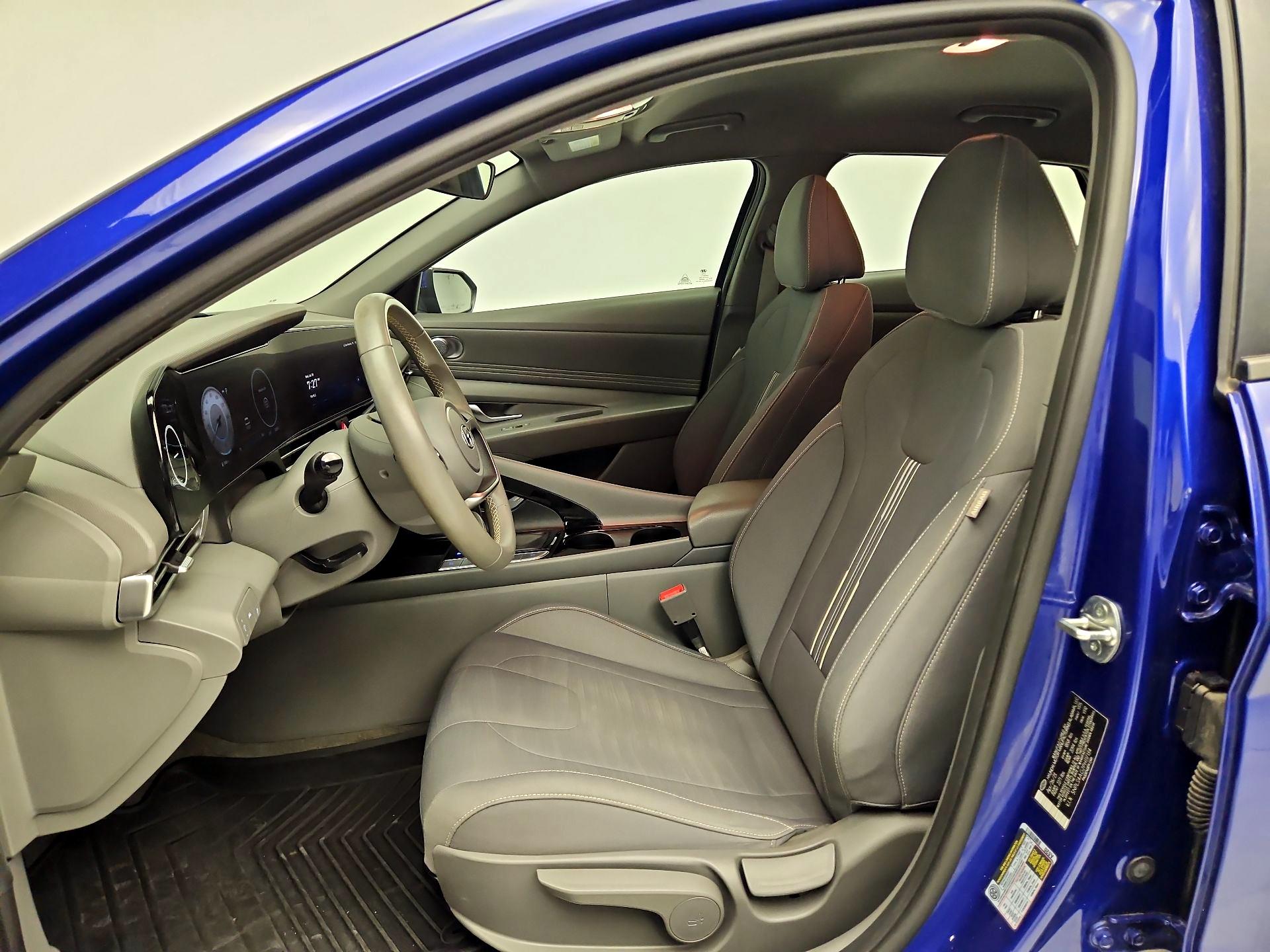 Thumbnail: 2023 Hyundai Elantra - 11